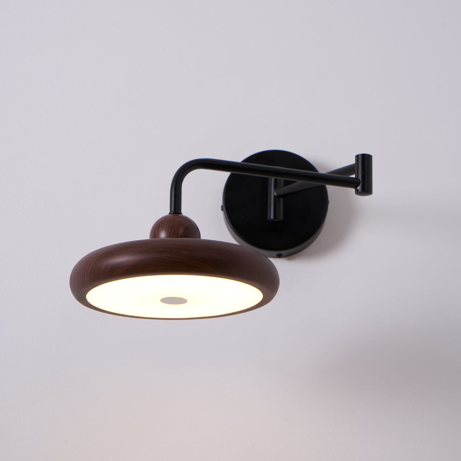 Zollin Wall Light