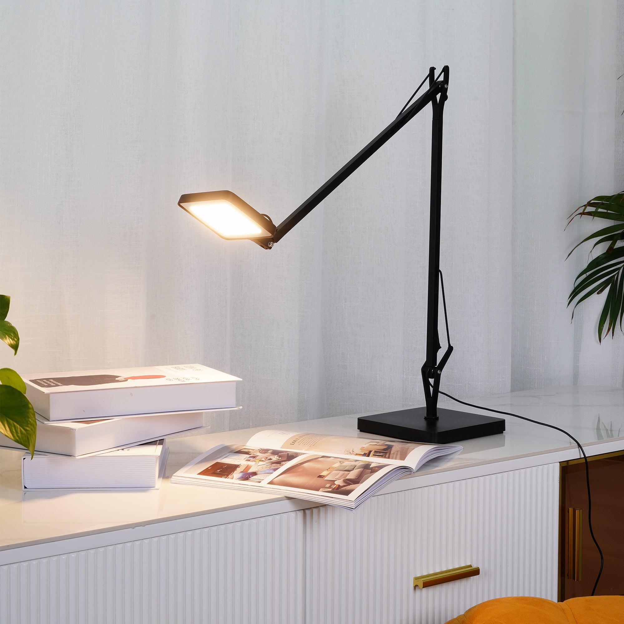 Gollor Table Lamp