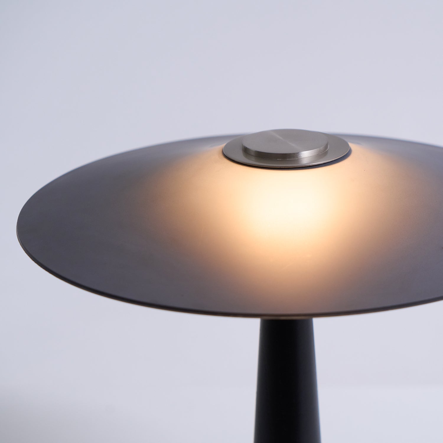Kizom Table Lamp