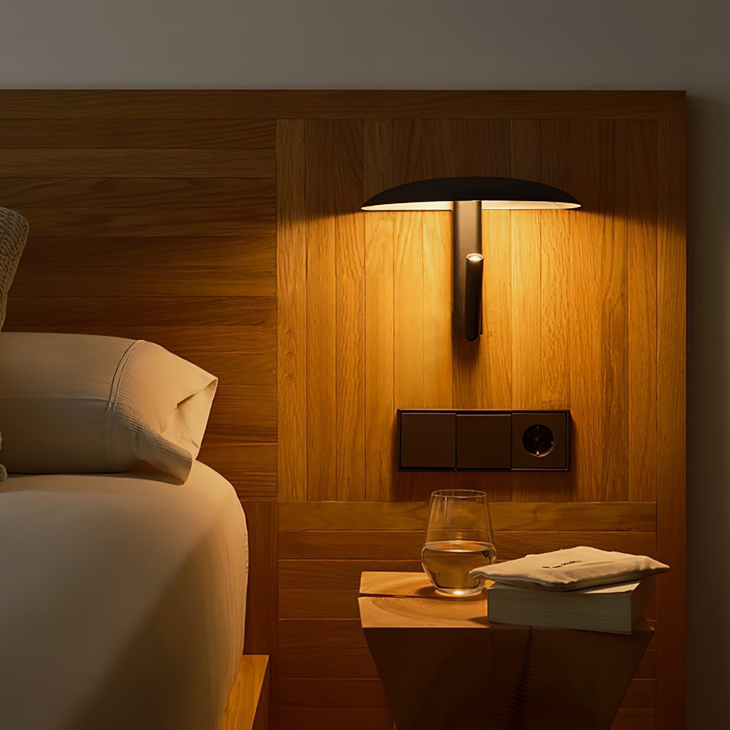 Kelzan Wall Light