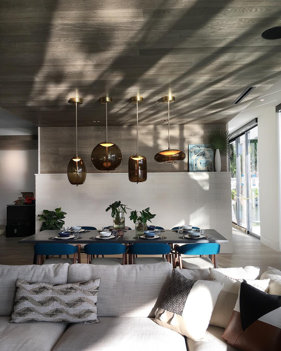 Ariton Modern Pendant Light