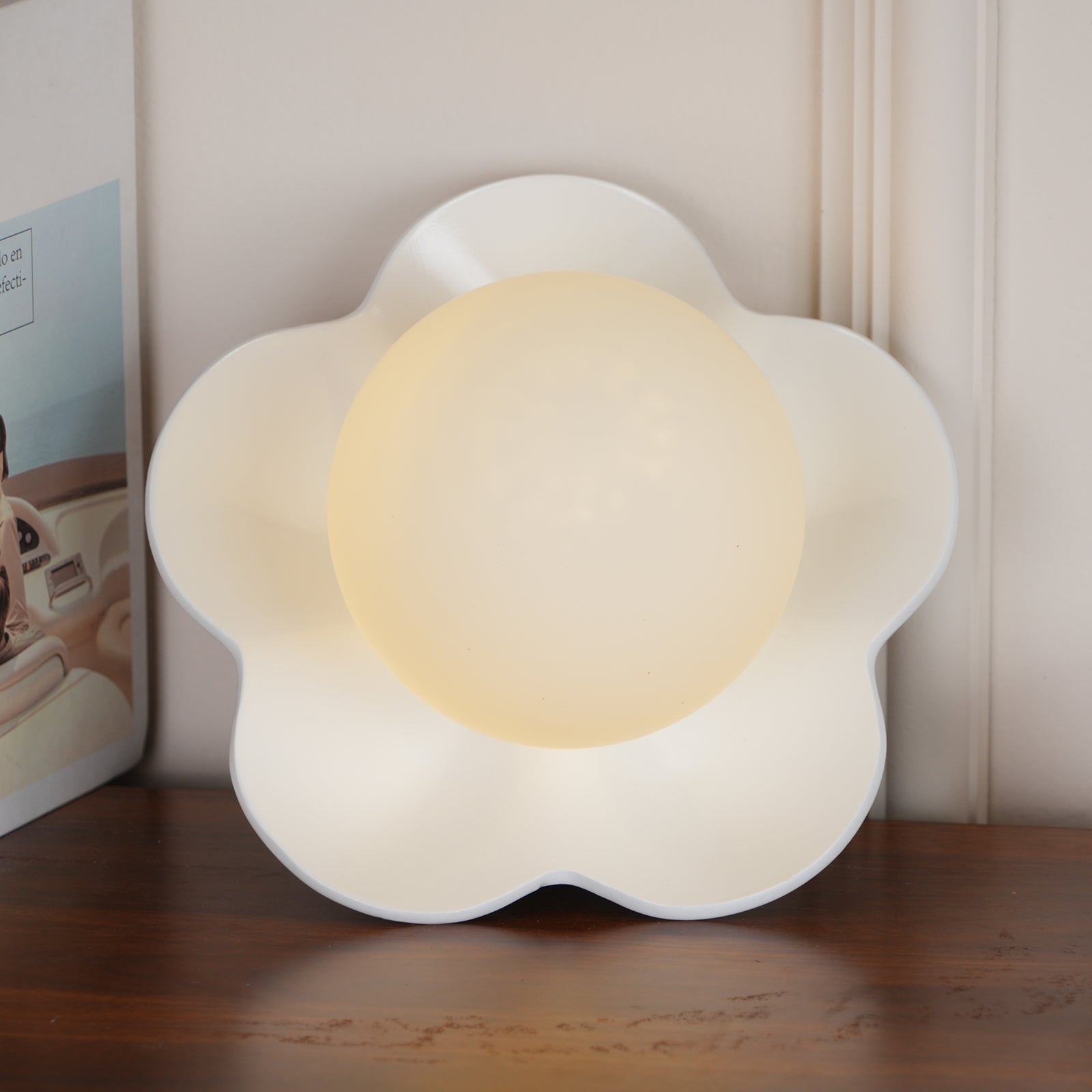 Forenna Floral Wall Light