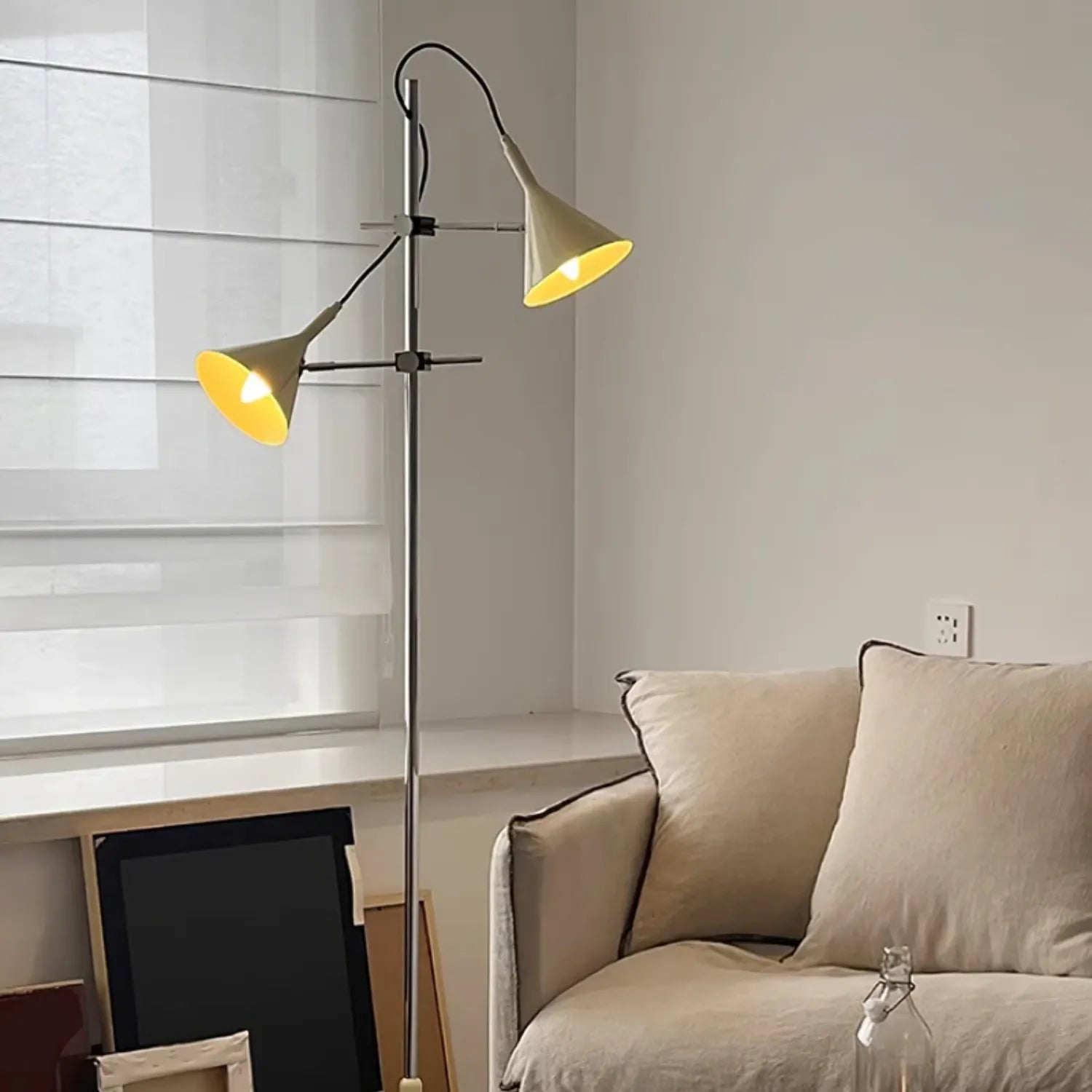 Latios Floor Lamp
