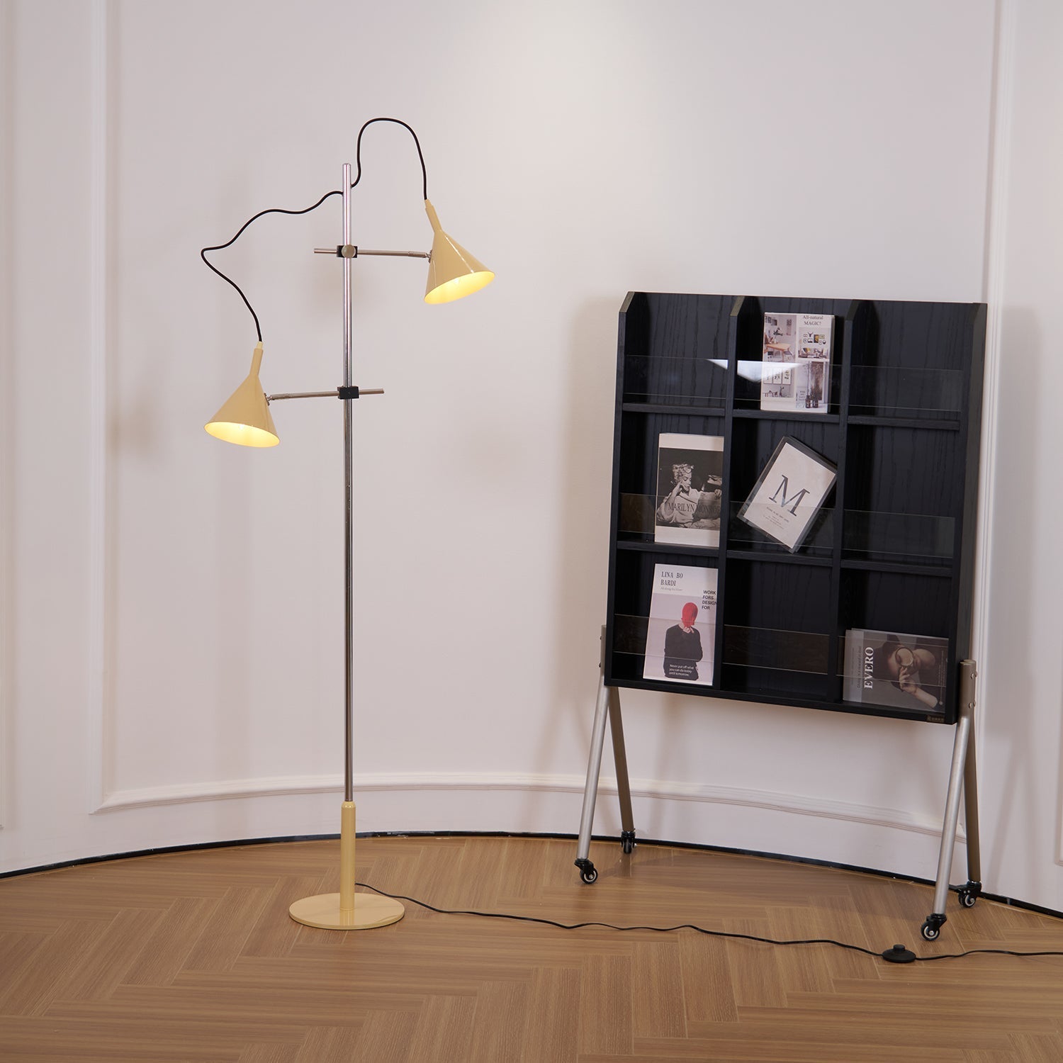 Latios Floor Lamp