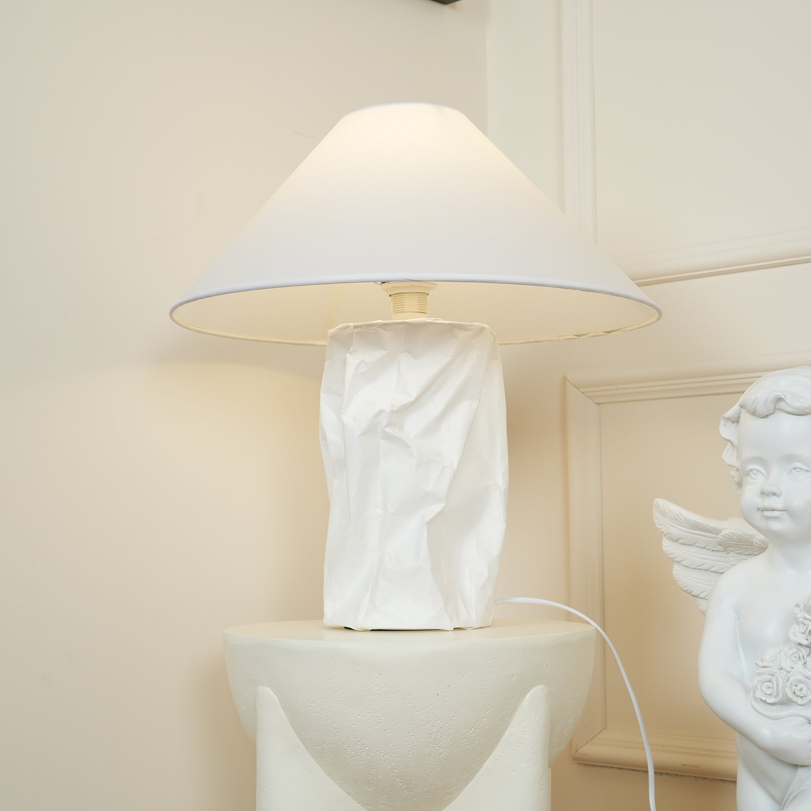 Estavo Table Lamp