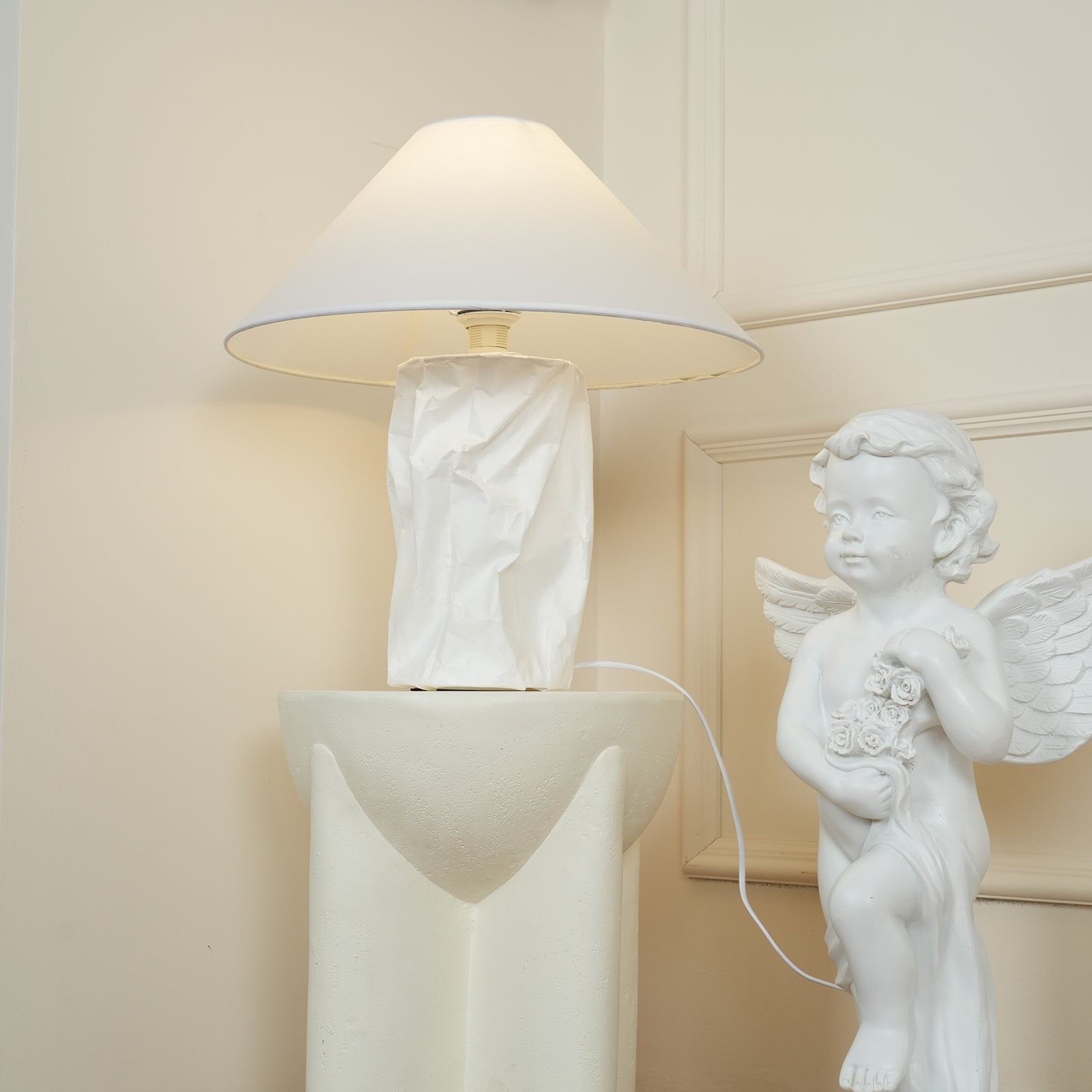 Estavo Table Lamp