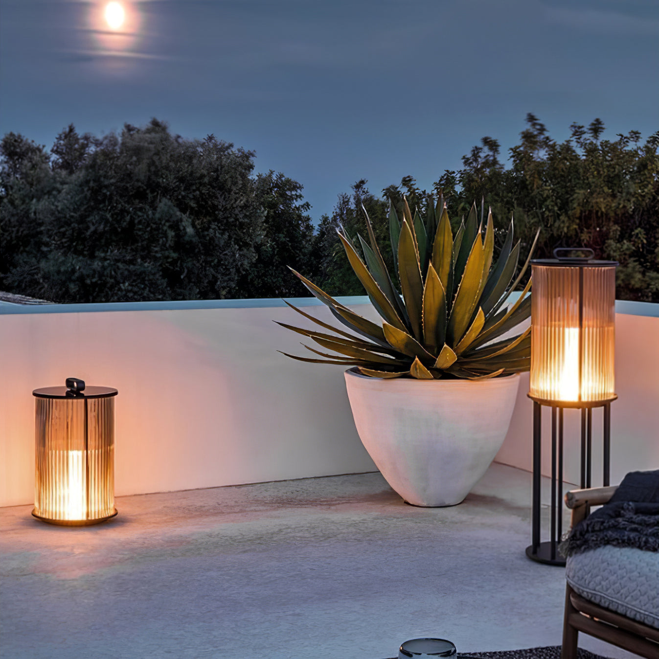 Lentesse Outdoor Light