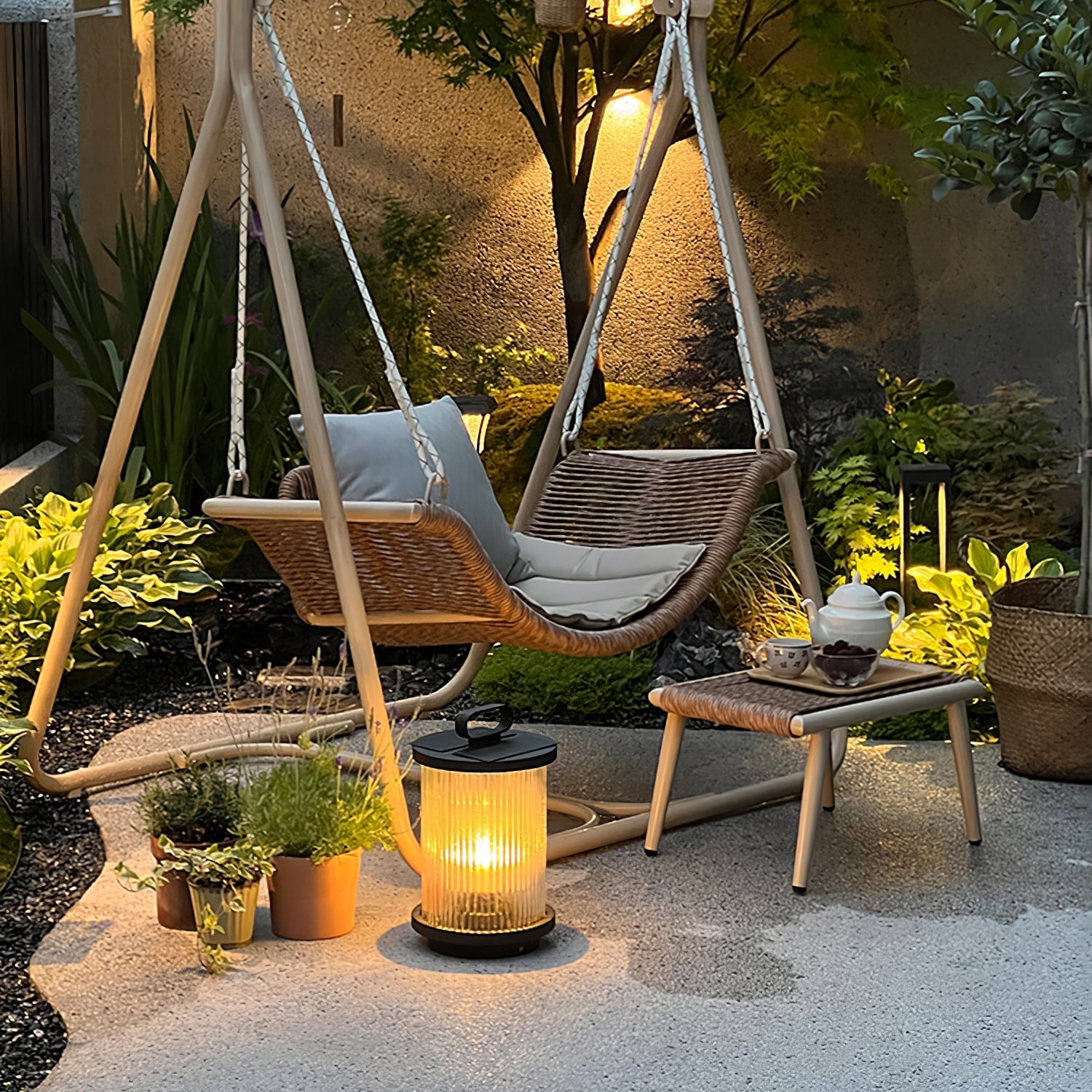 Lentesse Outdoor Light