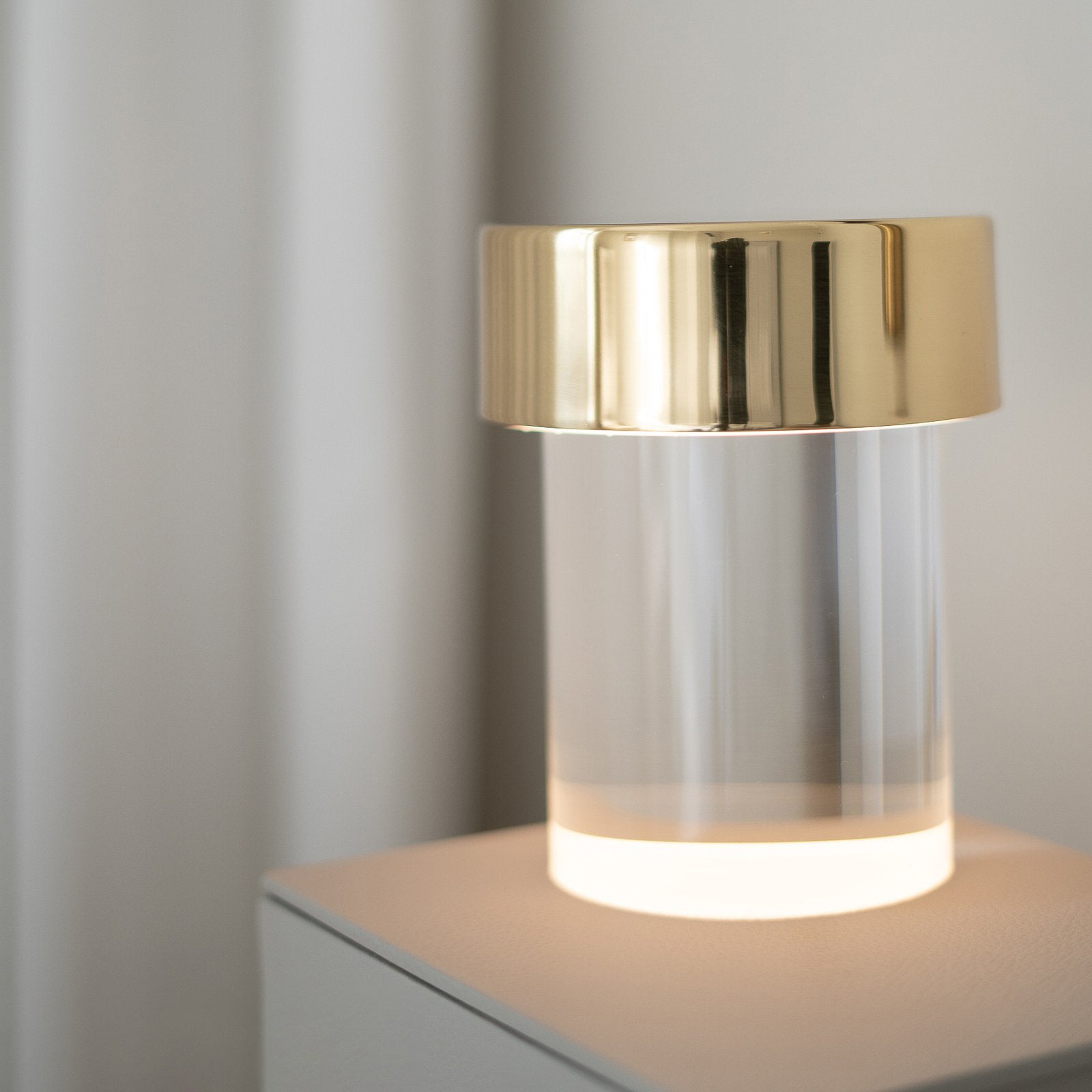 Toleso Table Lamp