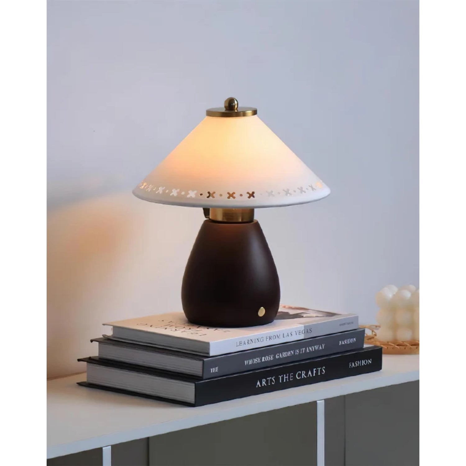 Letizan Table Lamp