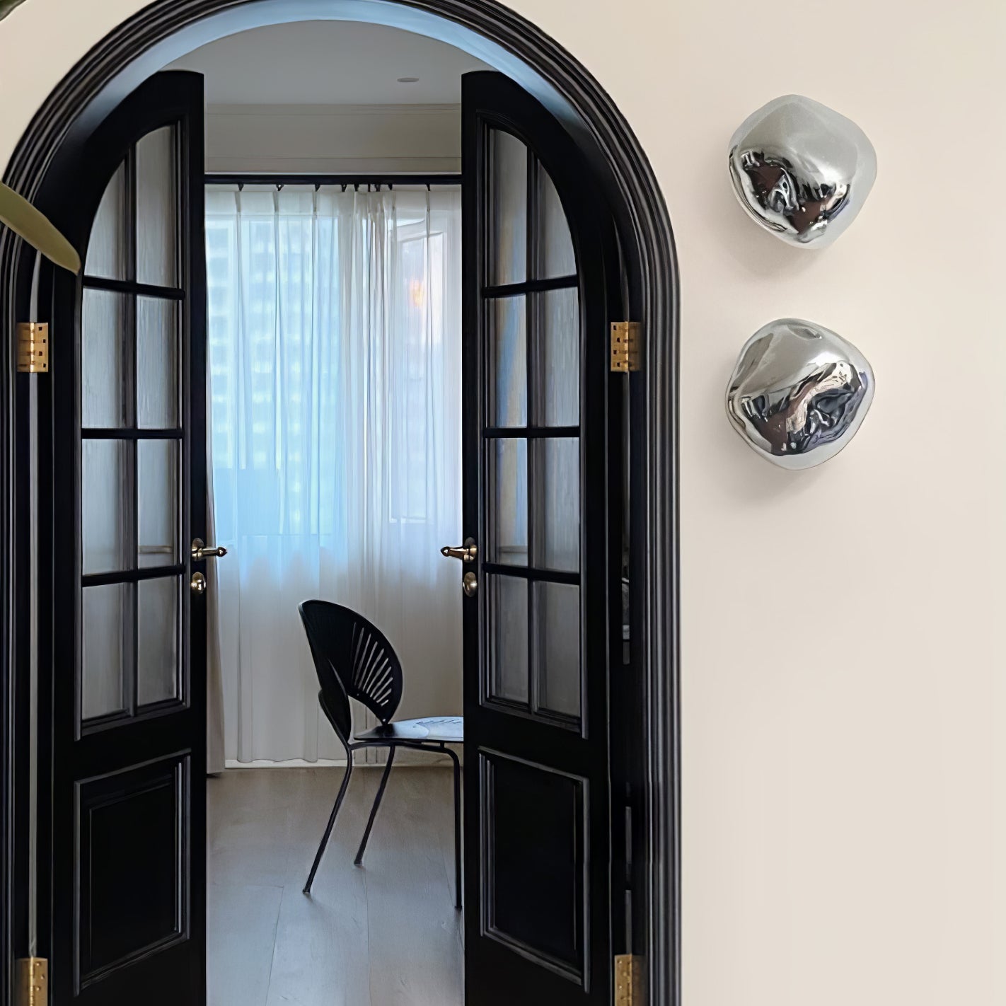 Syrlion Orb Wall Light With Plug