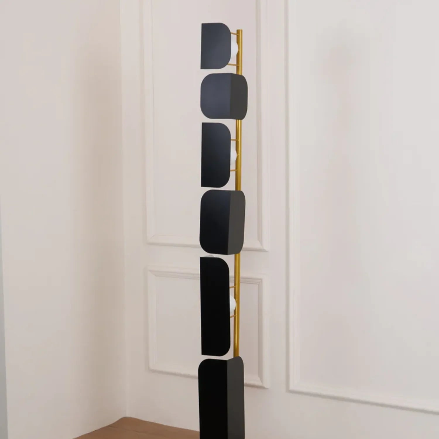 Loggane Floor Lamp