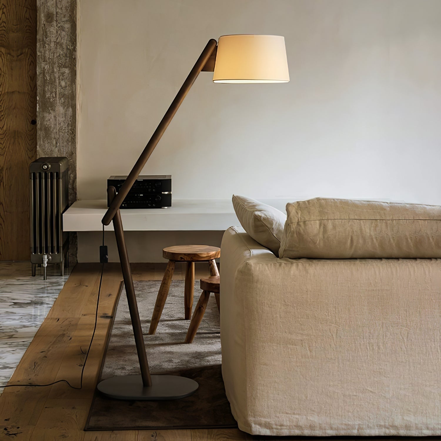 Melzan Floor Lamp
