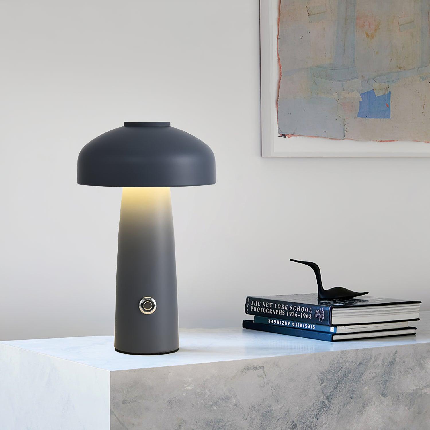 Tomzo Table Lamp