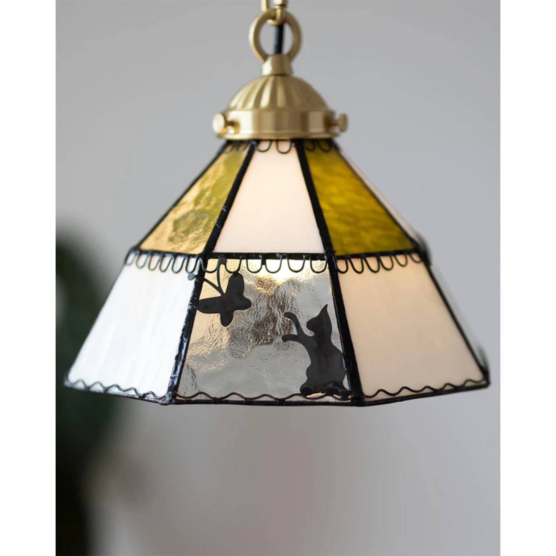 Peloze Tiffany Pendant Light
