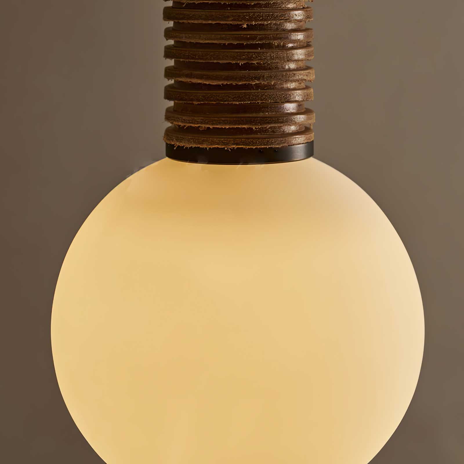 Lusestro Wall Light