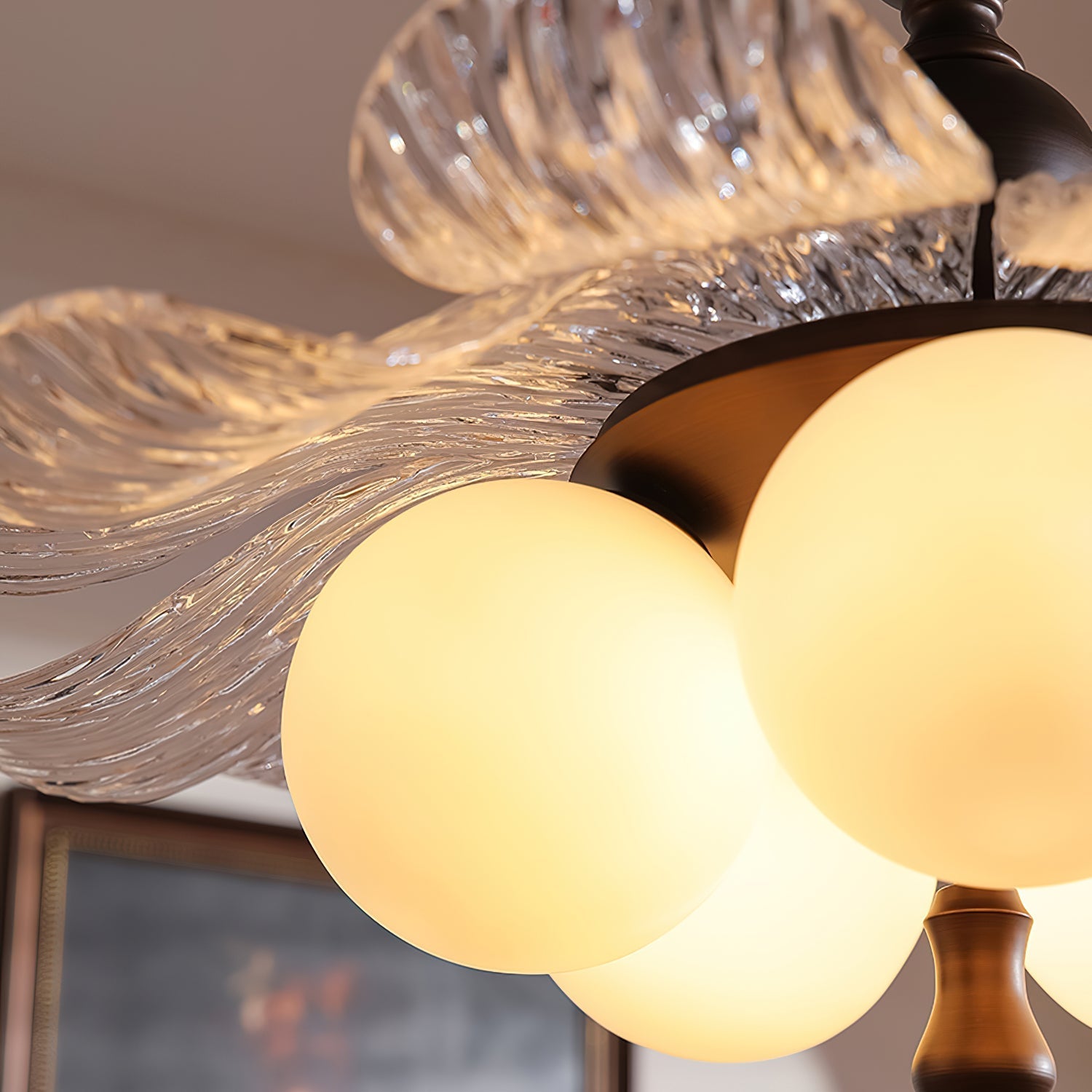 Leyvaza Ceiling Light