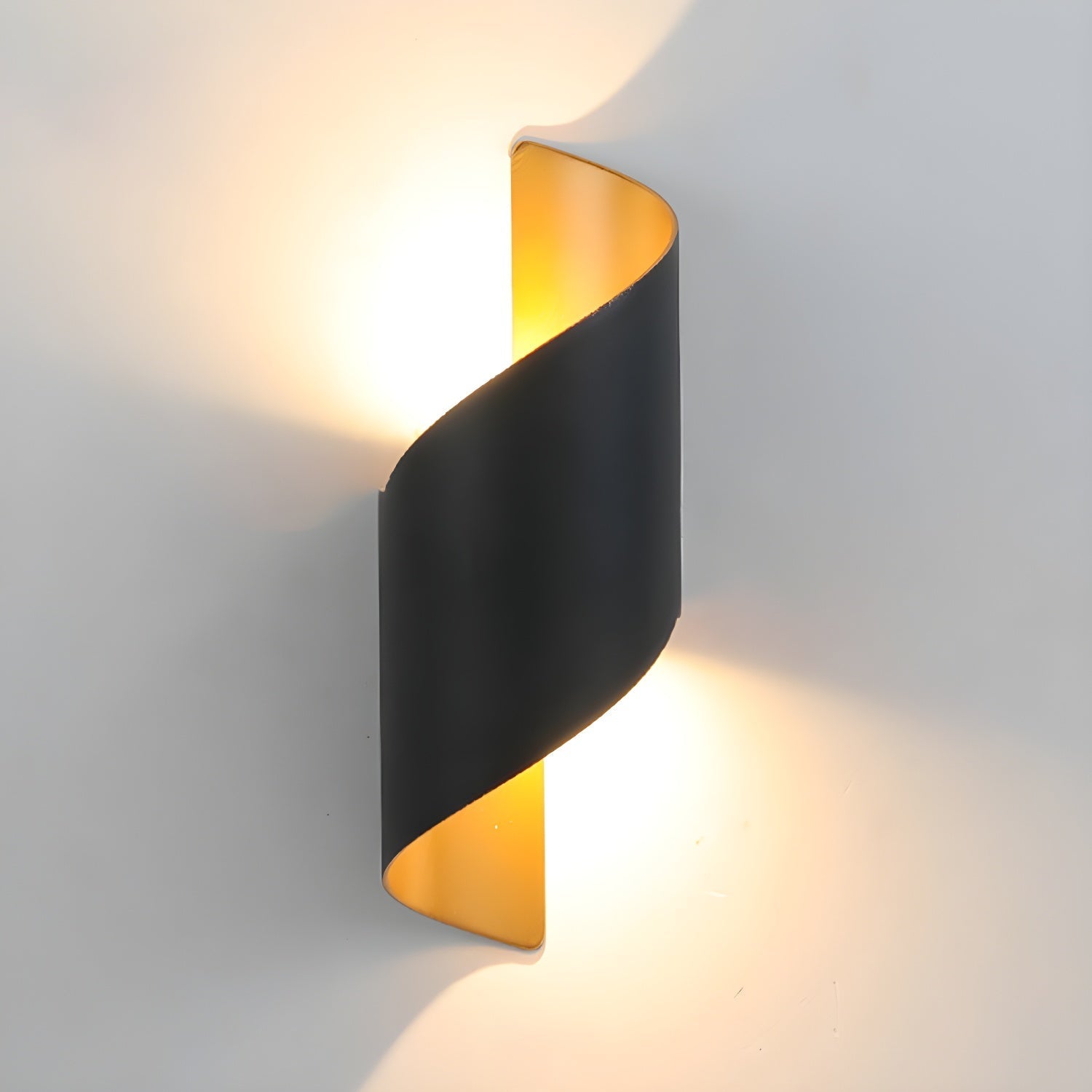 Leizy Wall Light
