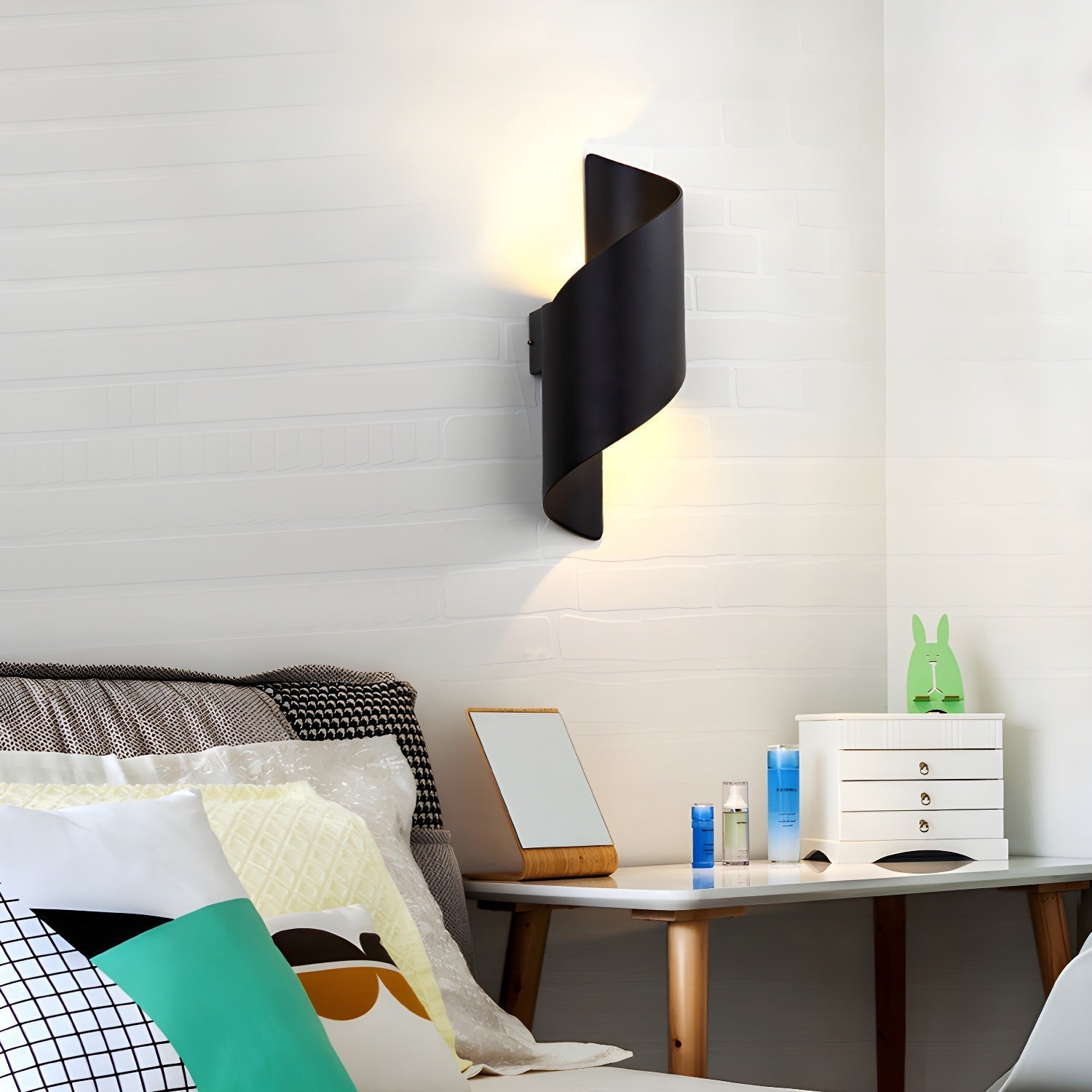 Leizy Wall Light