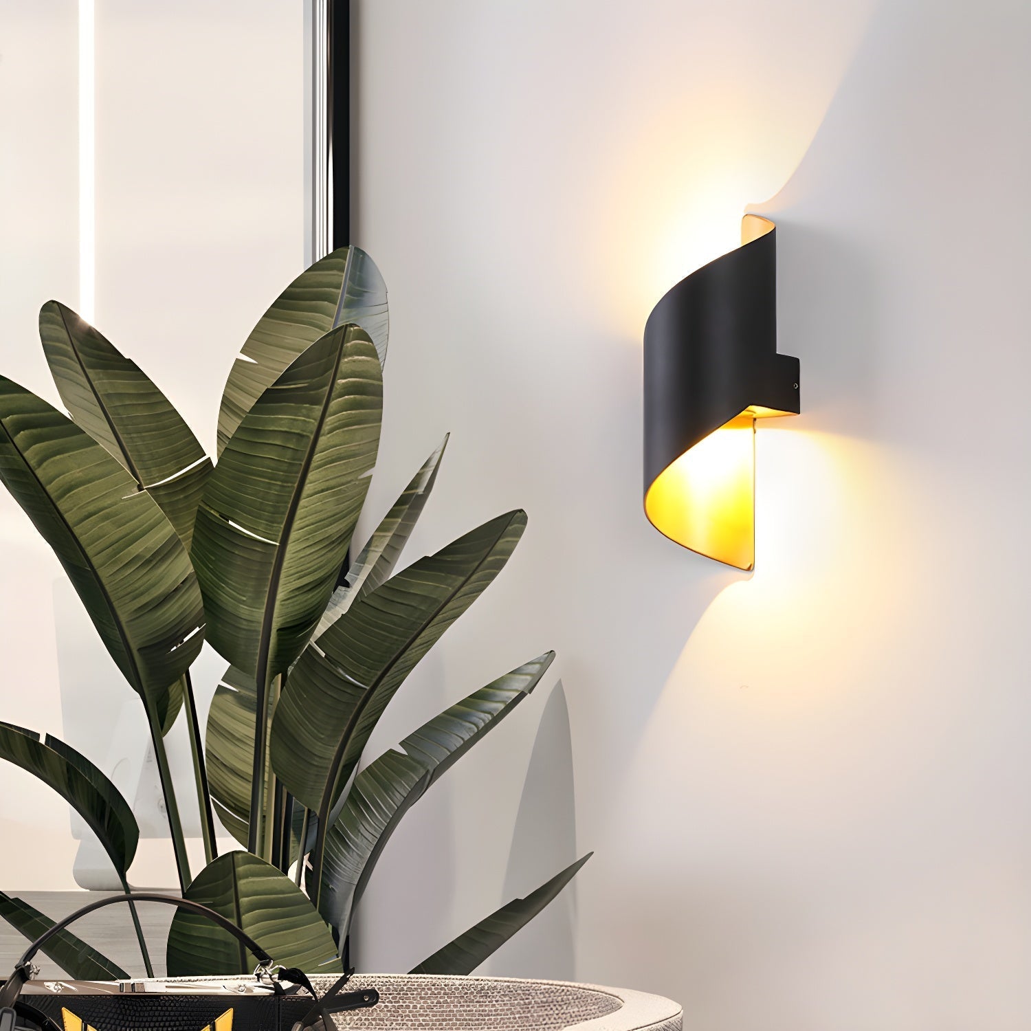 Leizy Wall Light