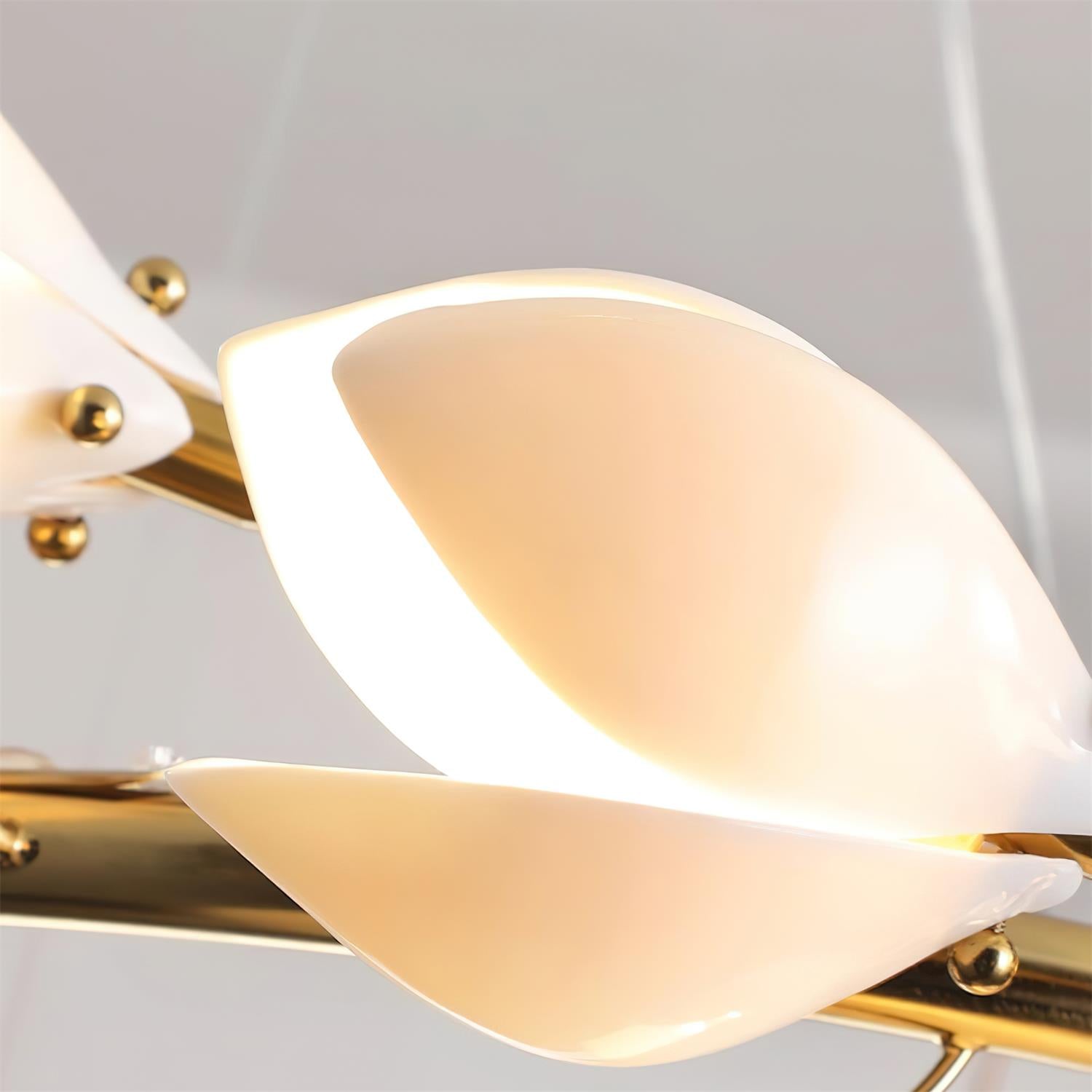 Lilyzan Pendant Light