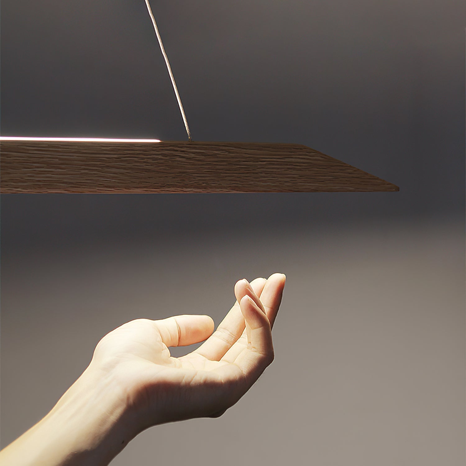 Scevino Wooden Pendant Light