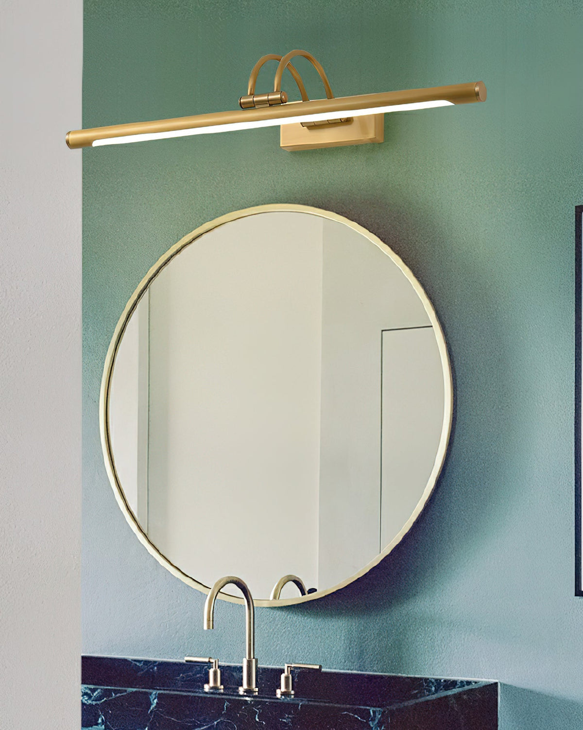 Moore Linear Wall Light