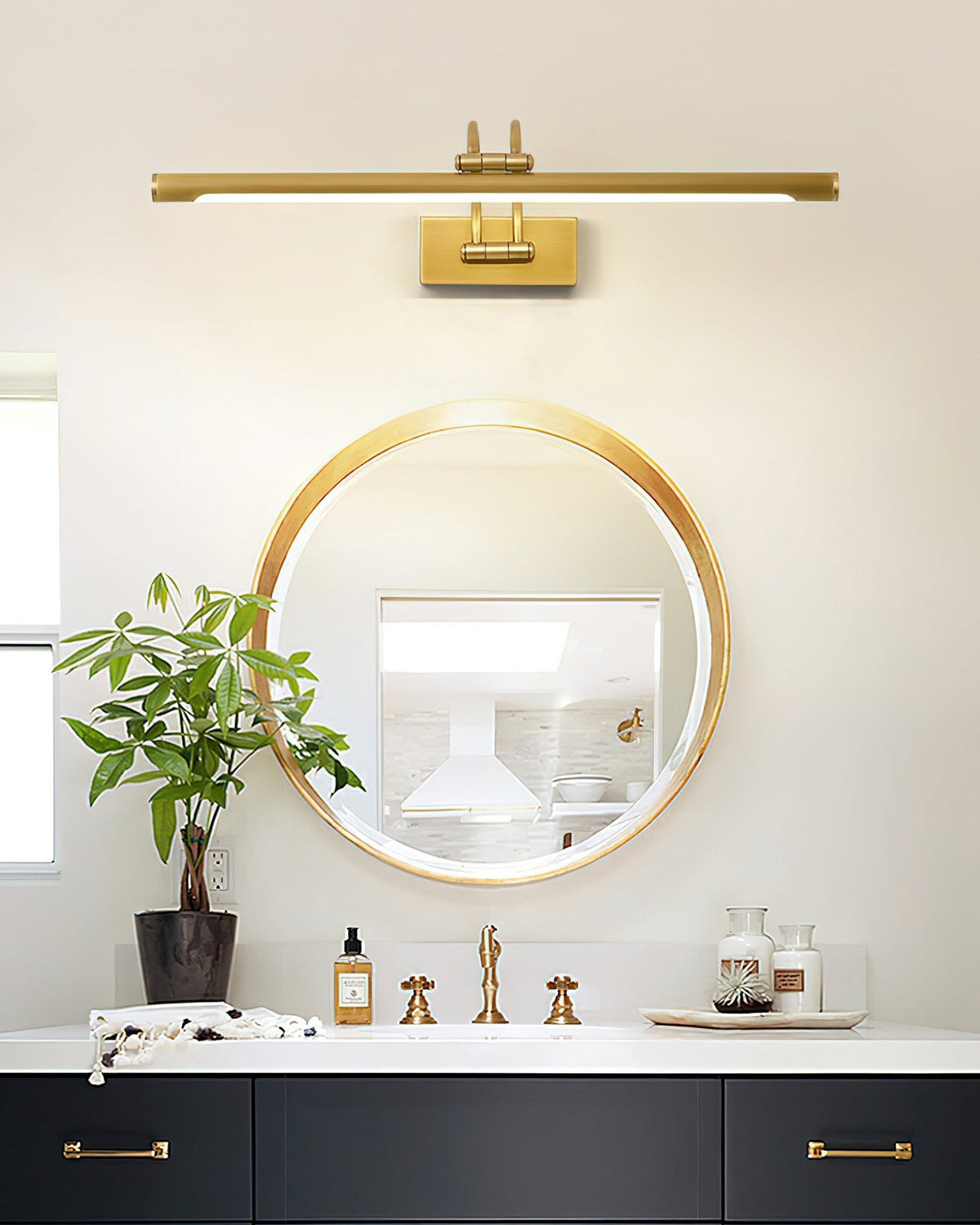 Moore Linear Wall Light