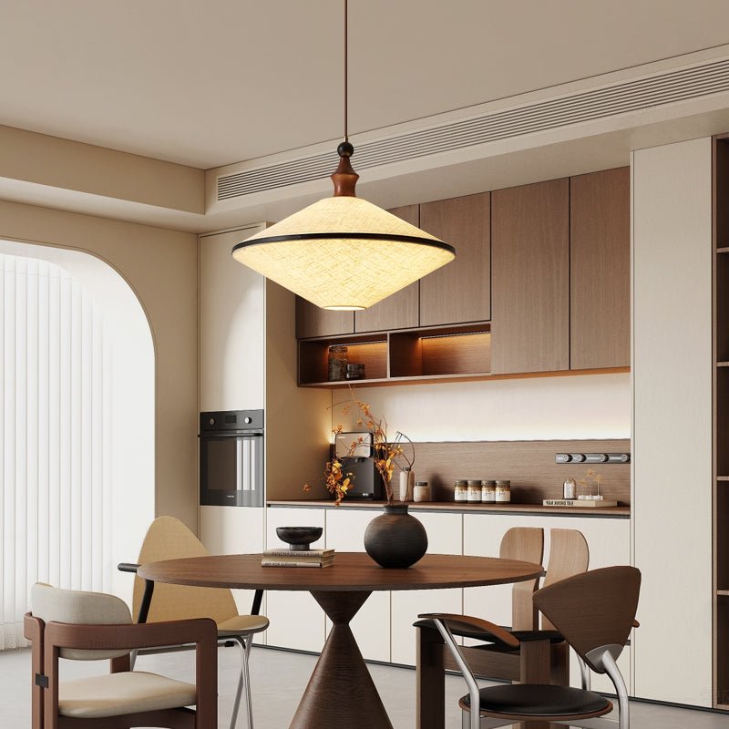 Lipea Pendant Light