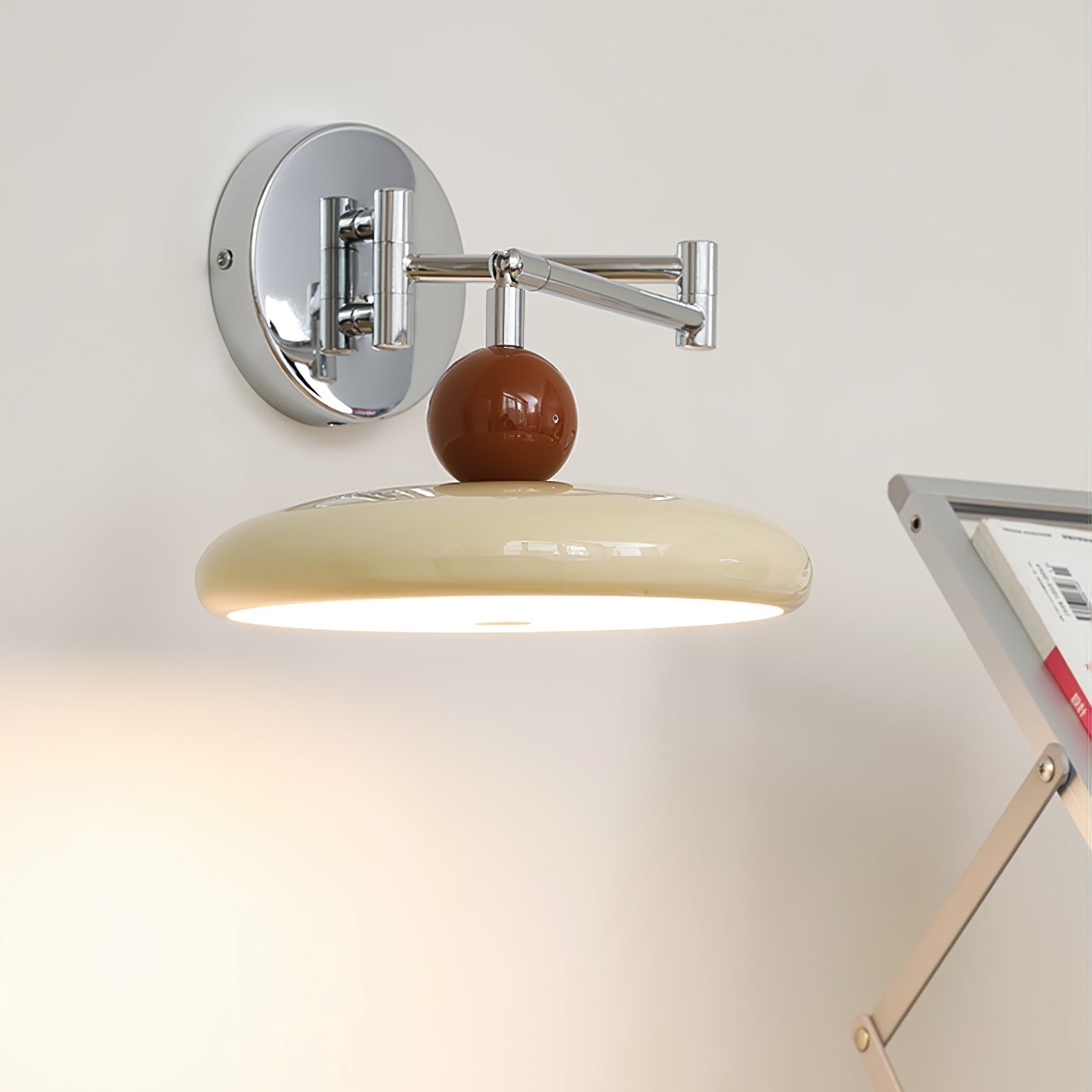 Laslon Wall Light