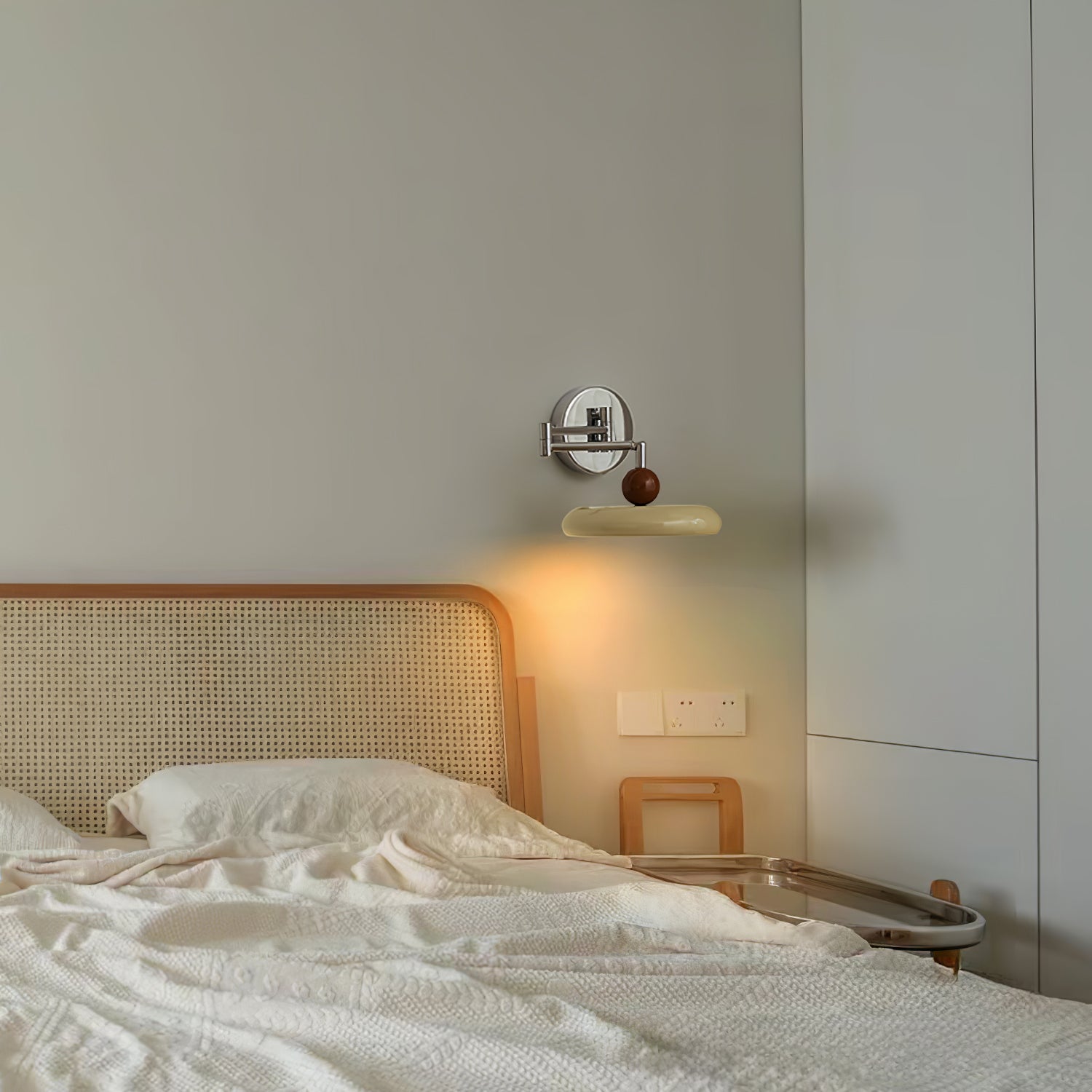 Laslon Wall Light