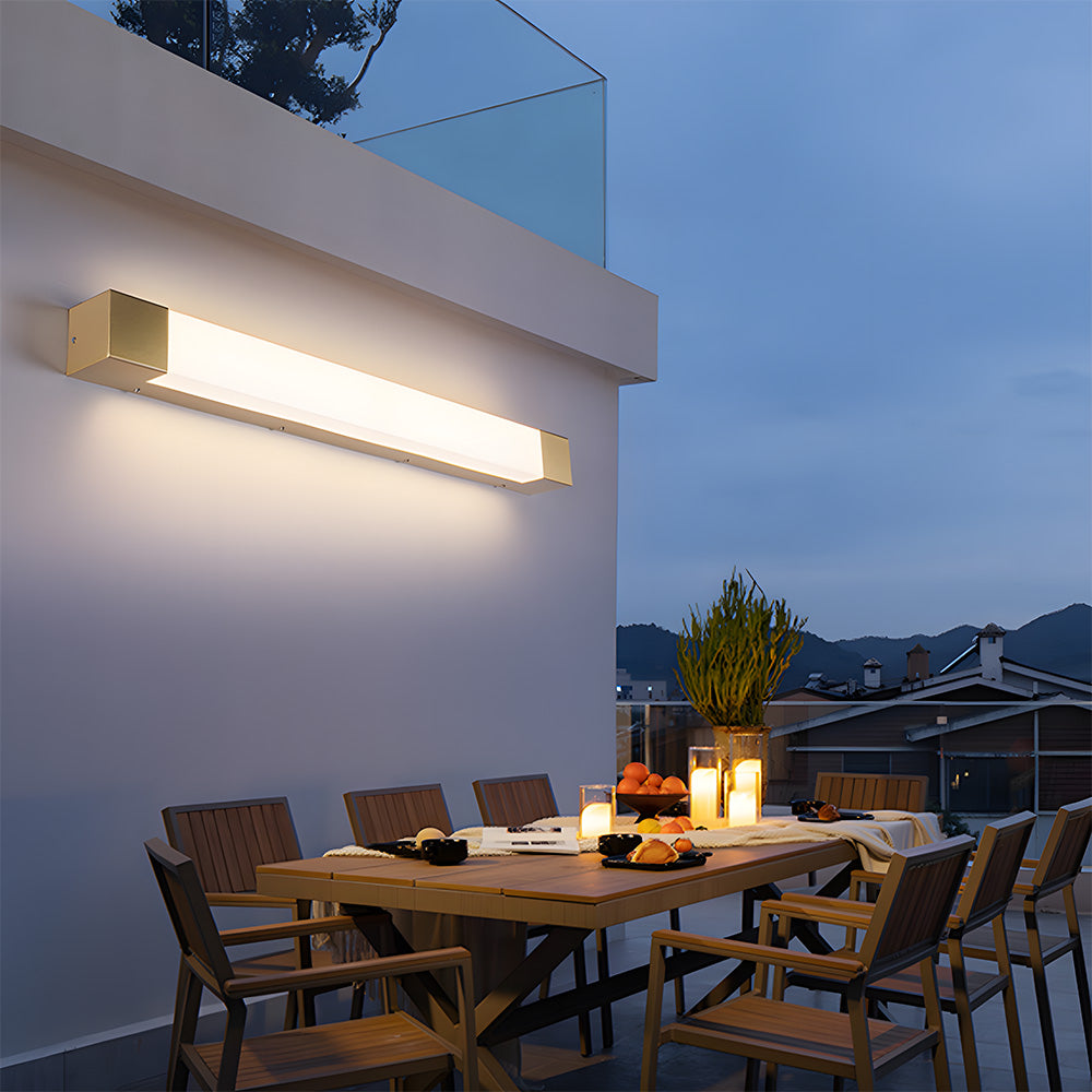Kavon Wall Light For Outdoors