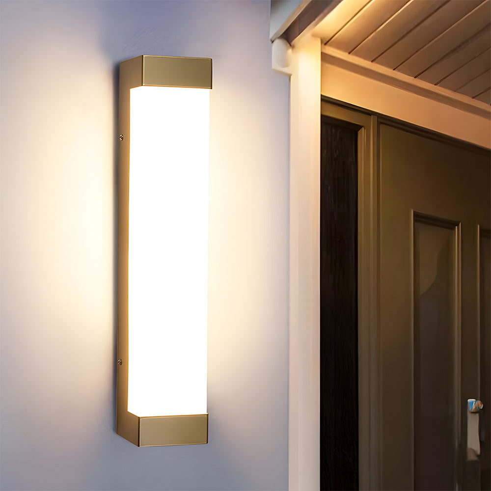 Kavon Wall Light For Outdoors