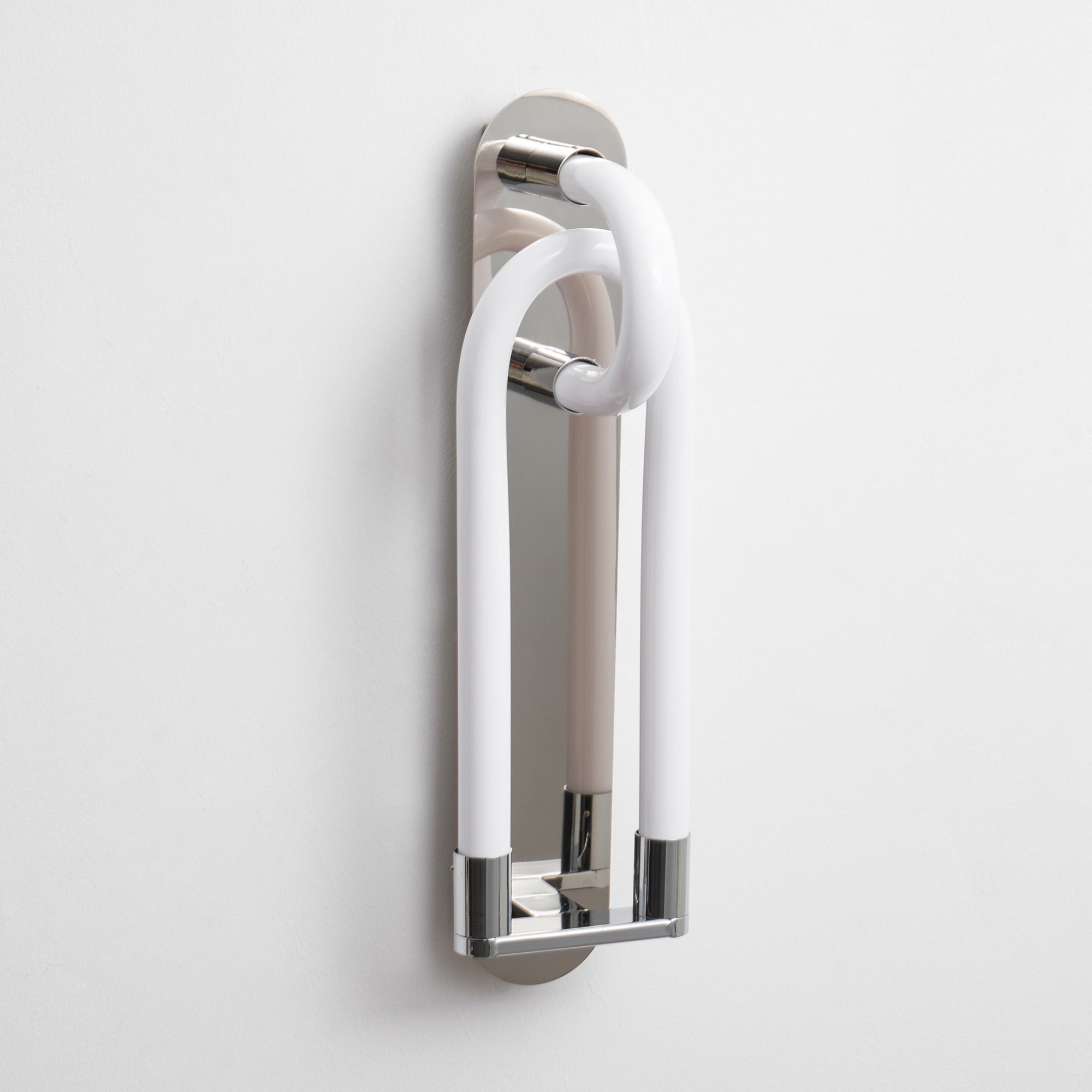 Loracus Wall Light
