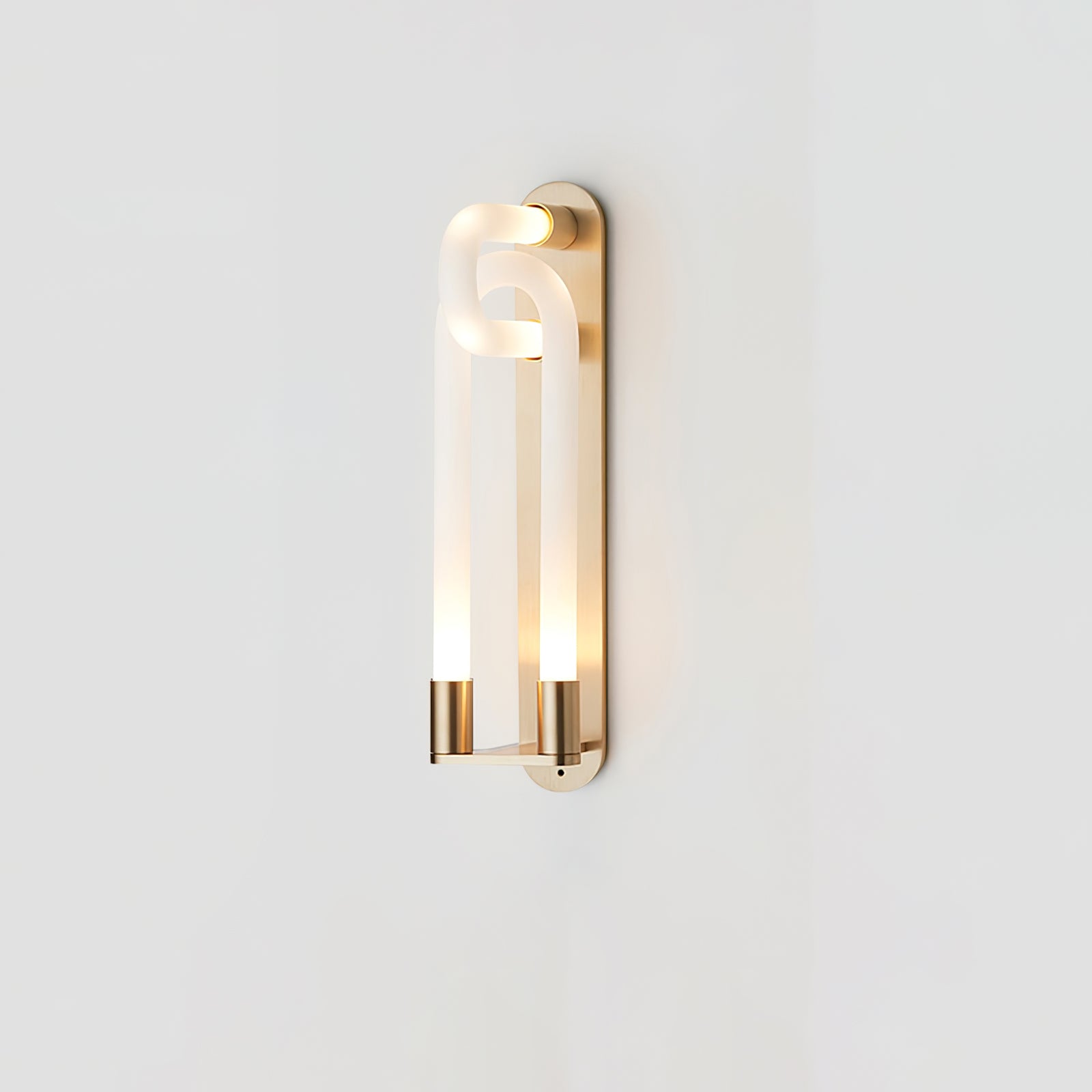 Loracus Wall Light