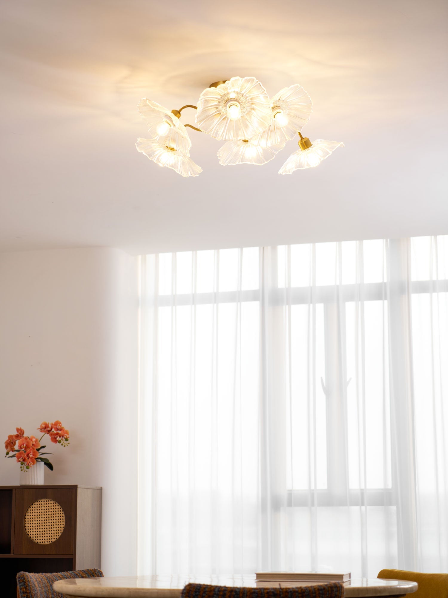 Mera Leaf Ceiling Light