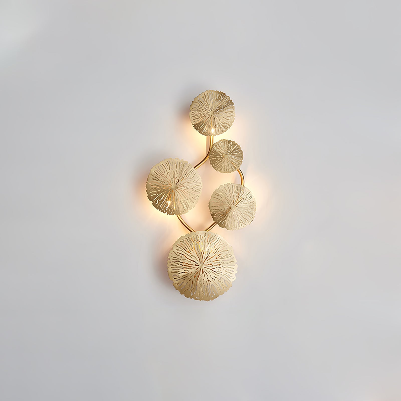 Letuzo Leaf Wall Light