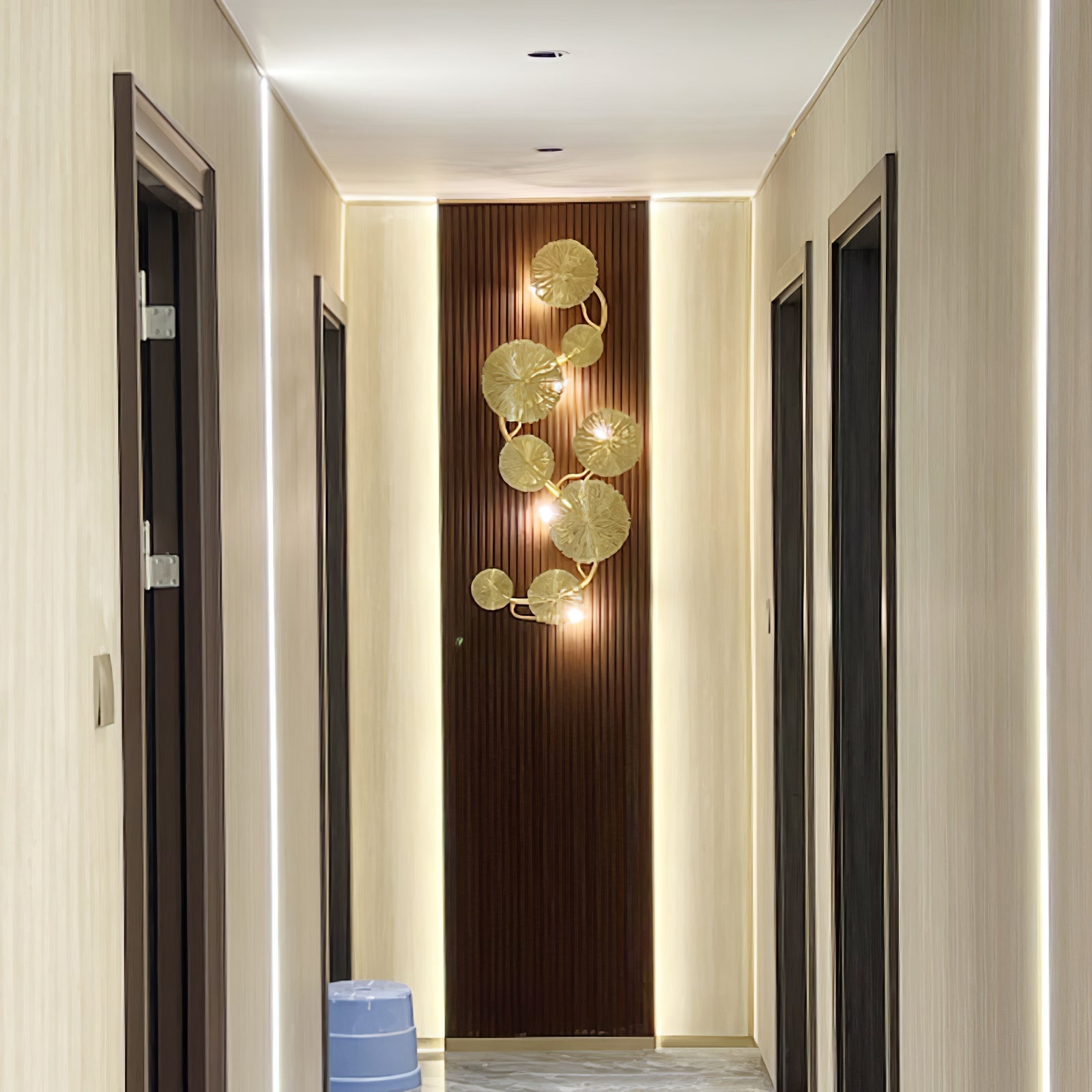 Letuzo Leaf Wall Light