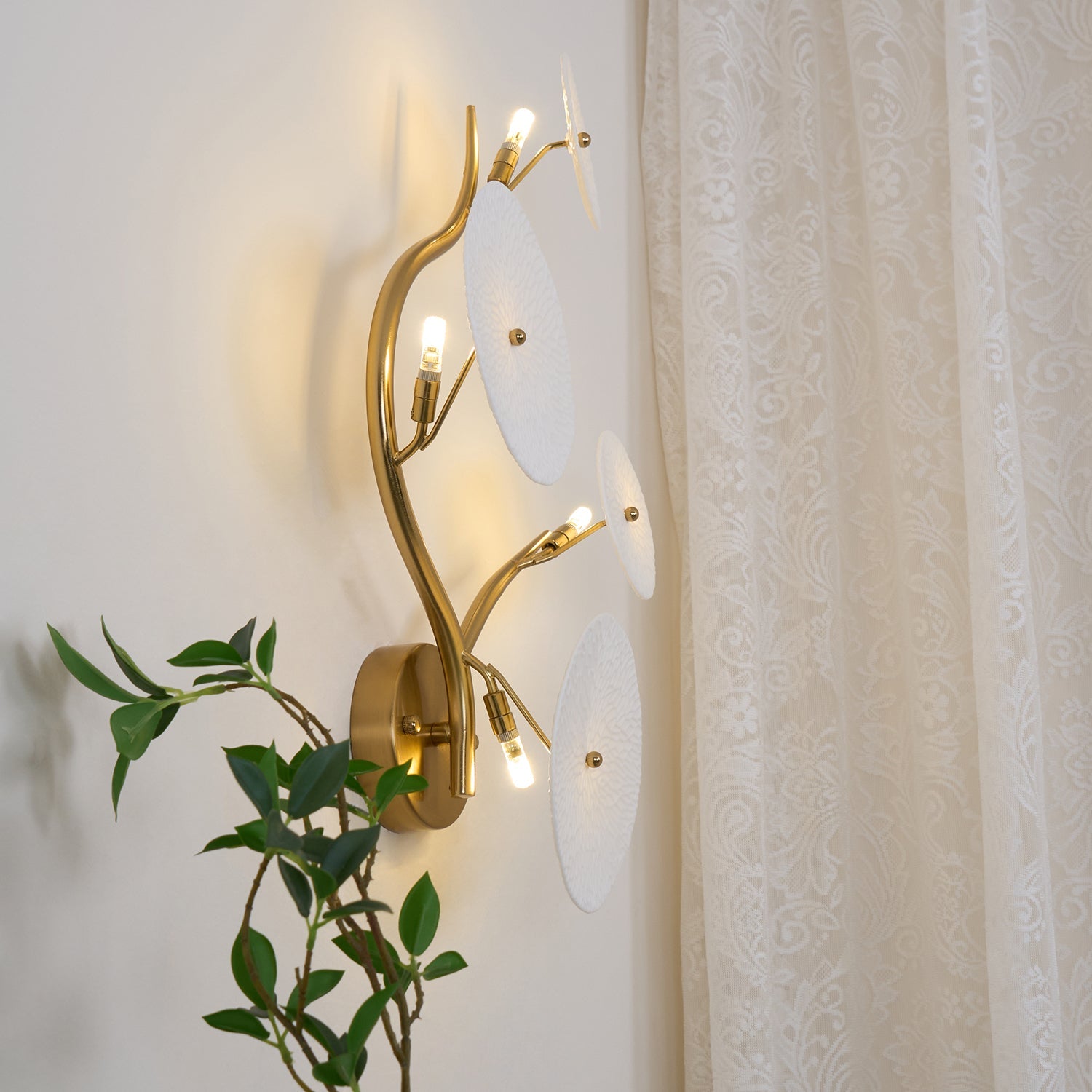 Verroburn Petal Wall Light