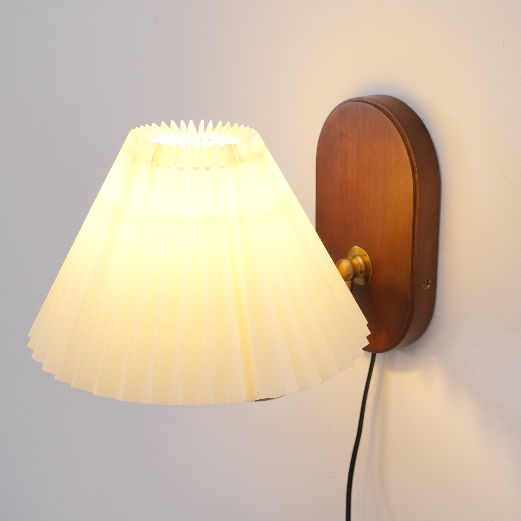 Nivalis Wall Light