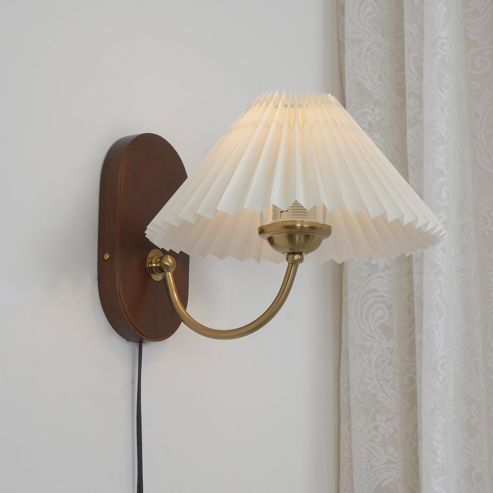 Nivalis Wall Light