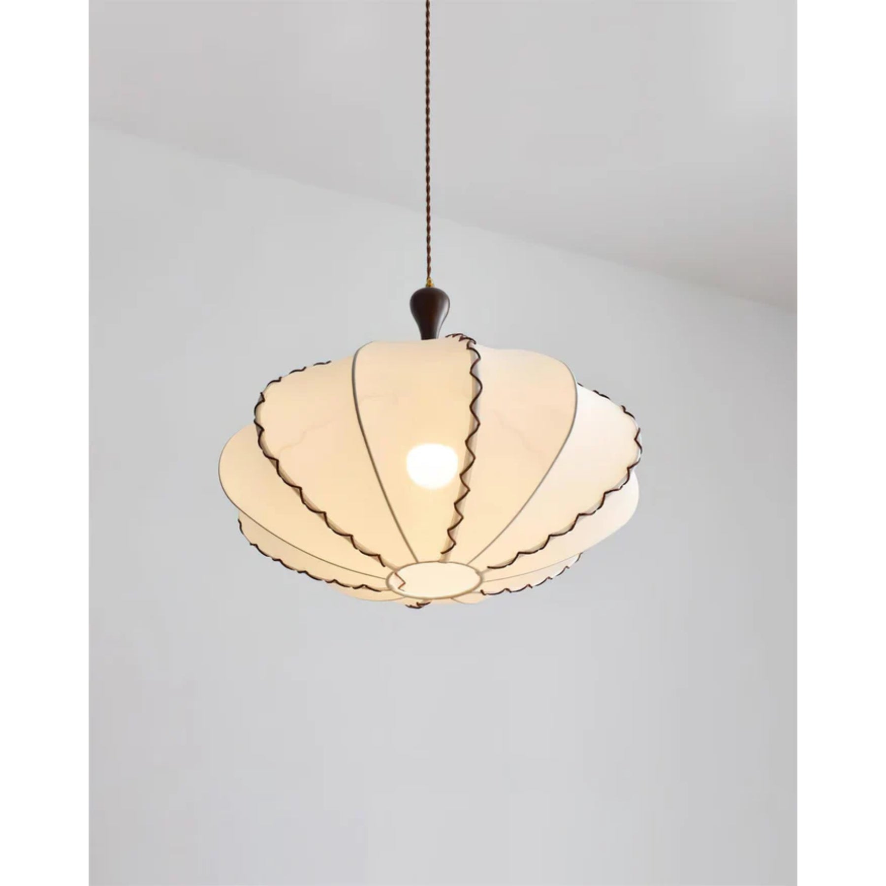 Lemucian Pendant Light