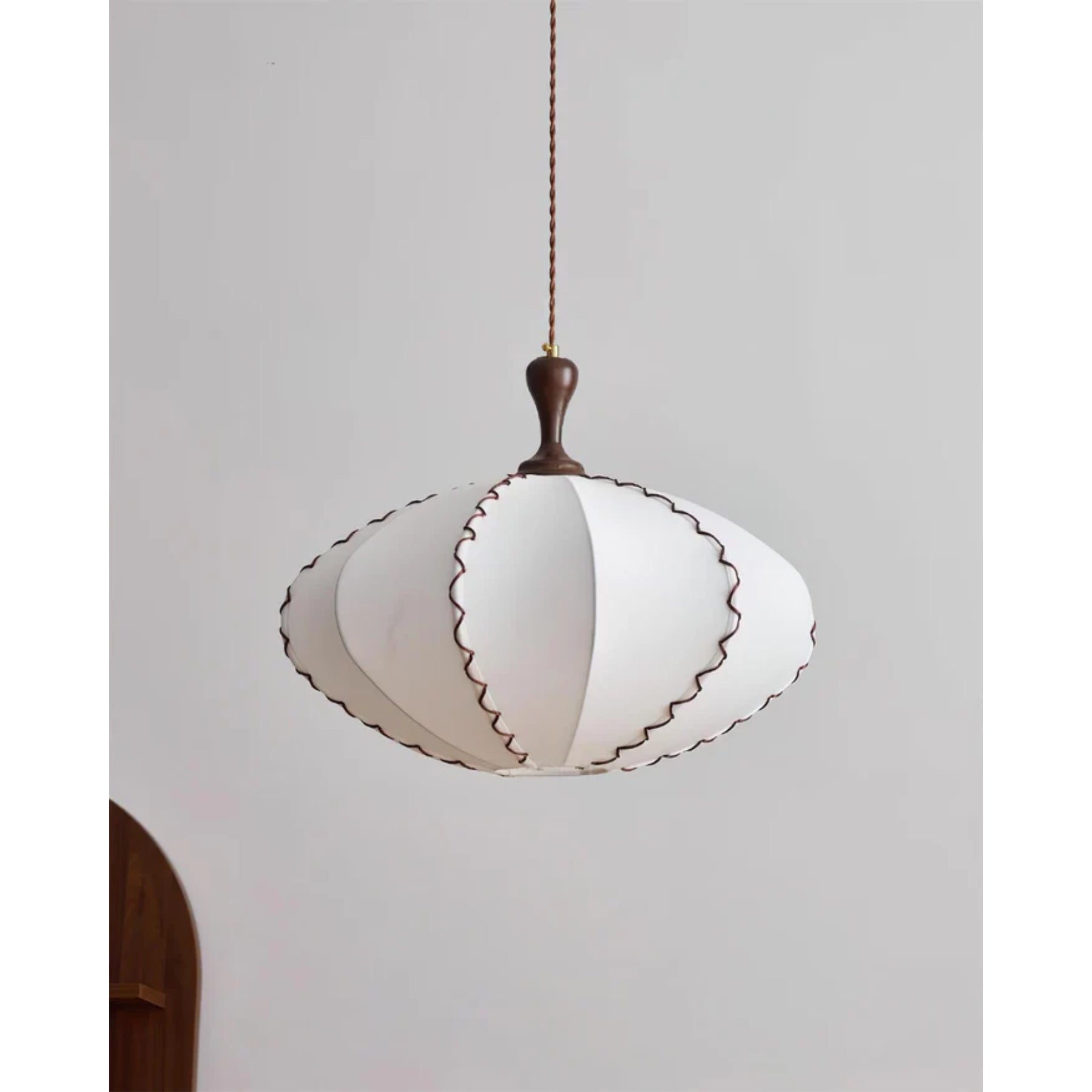 Lemucian Pendant Light