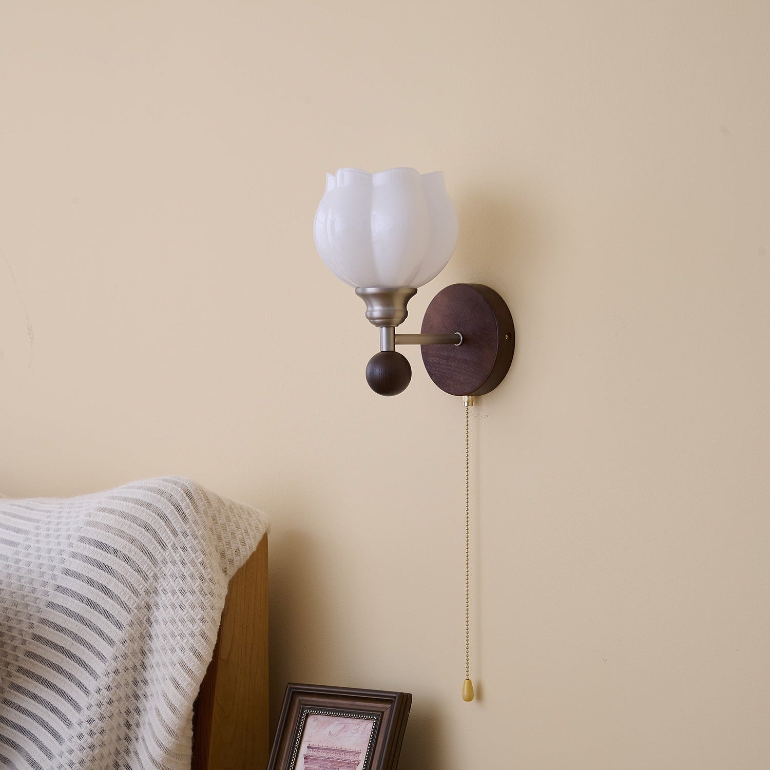 Locelle Wall Light