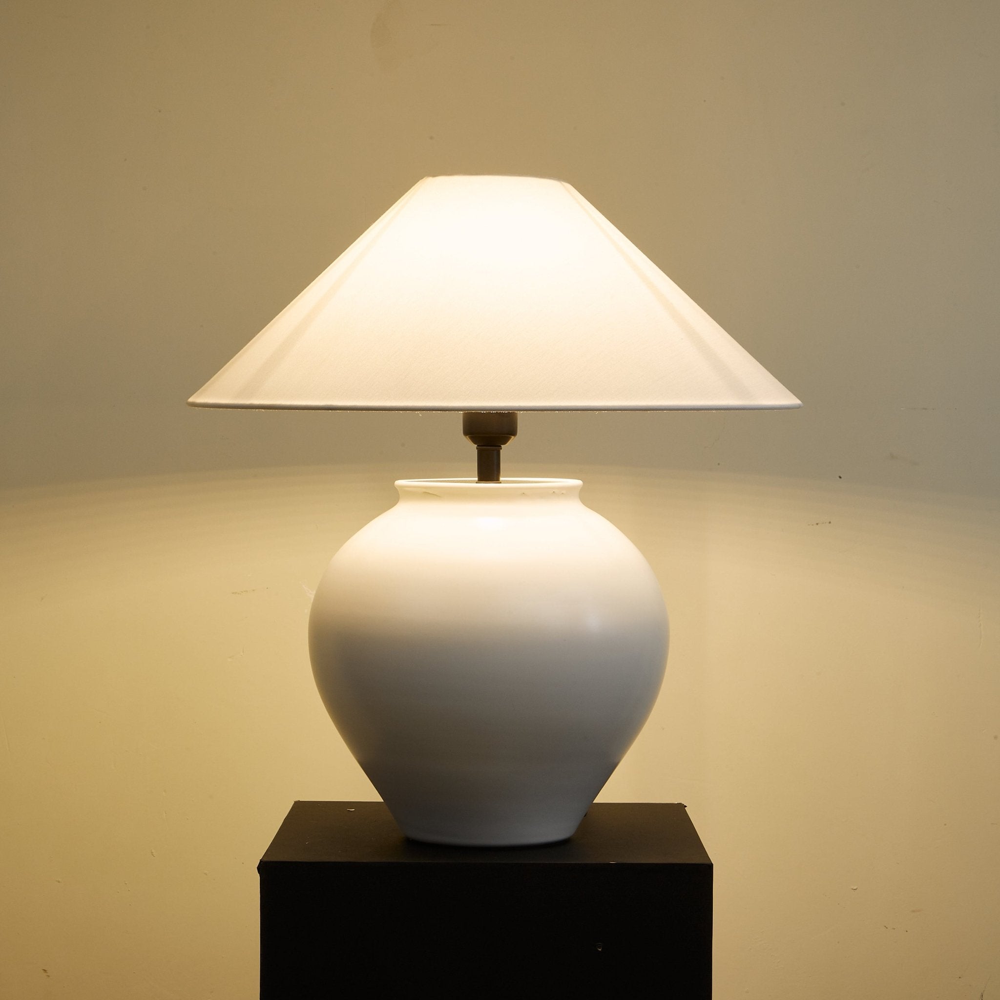 Loame Table Lamp