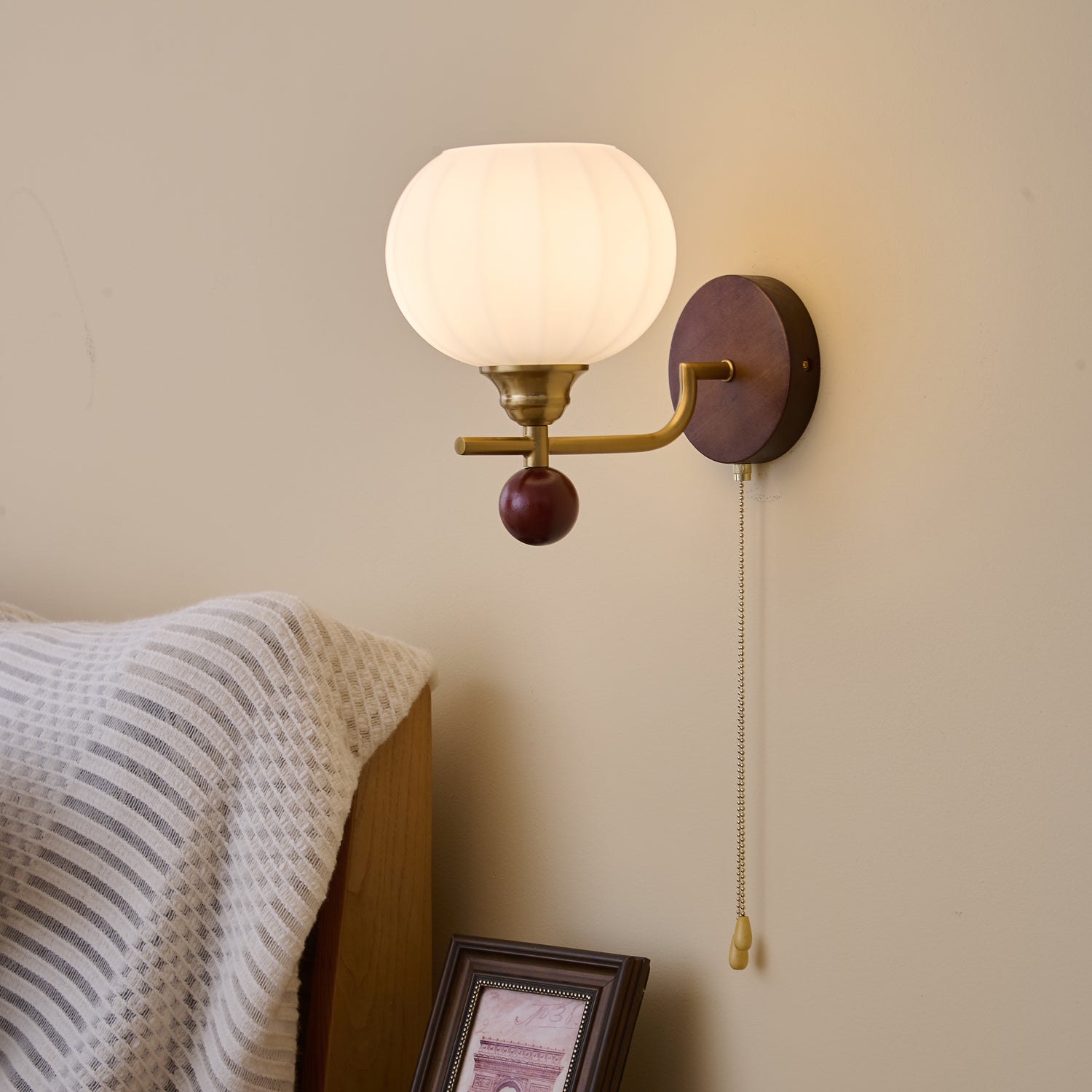 Melfero Wall Light