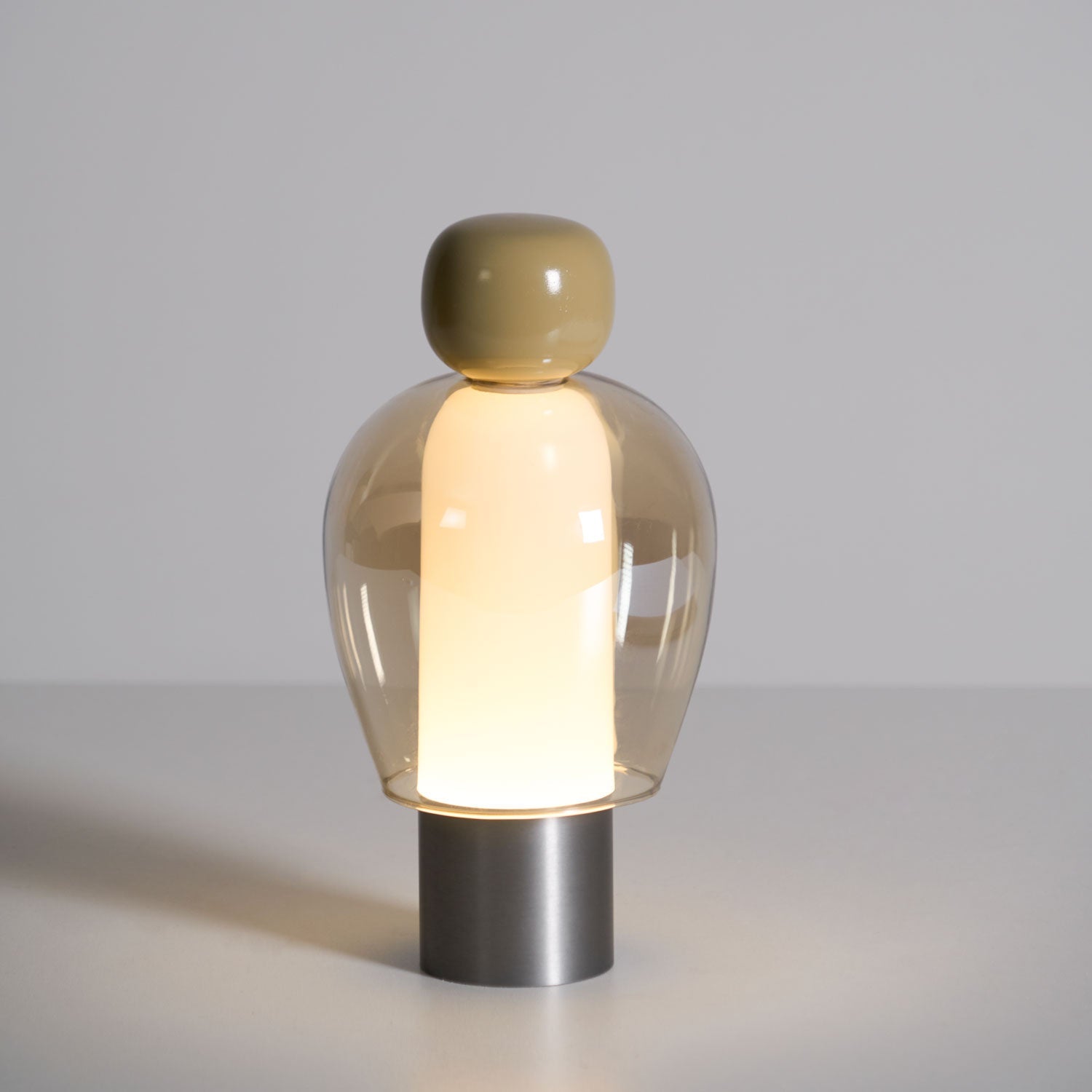 Maviro Table Lamp