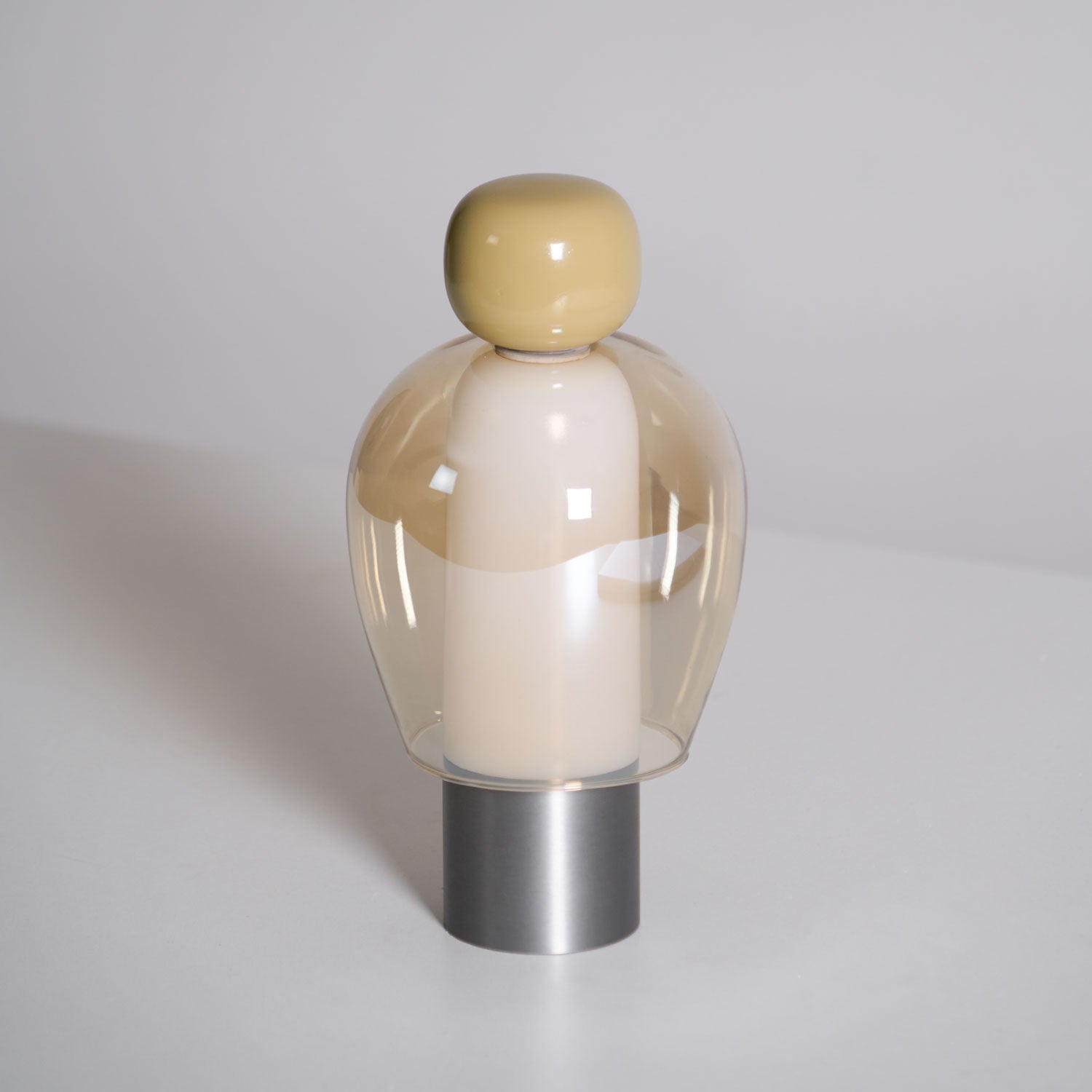 Maviro Table Lamp