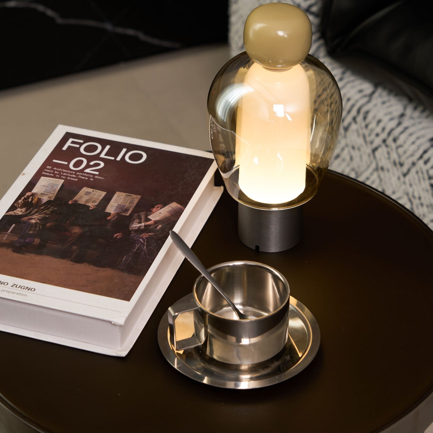 Maviro Table Lamp