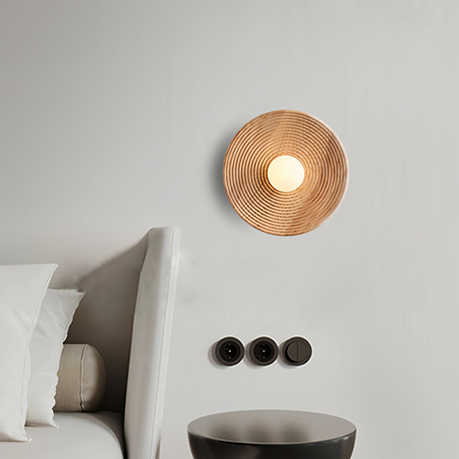 Lumina Wall Light